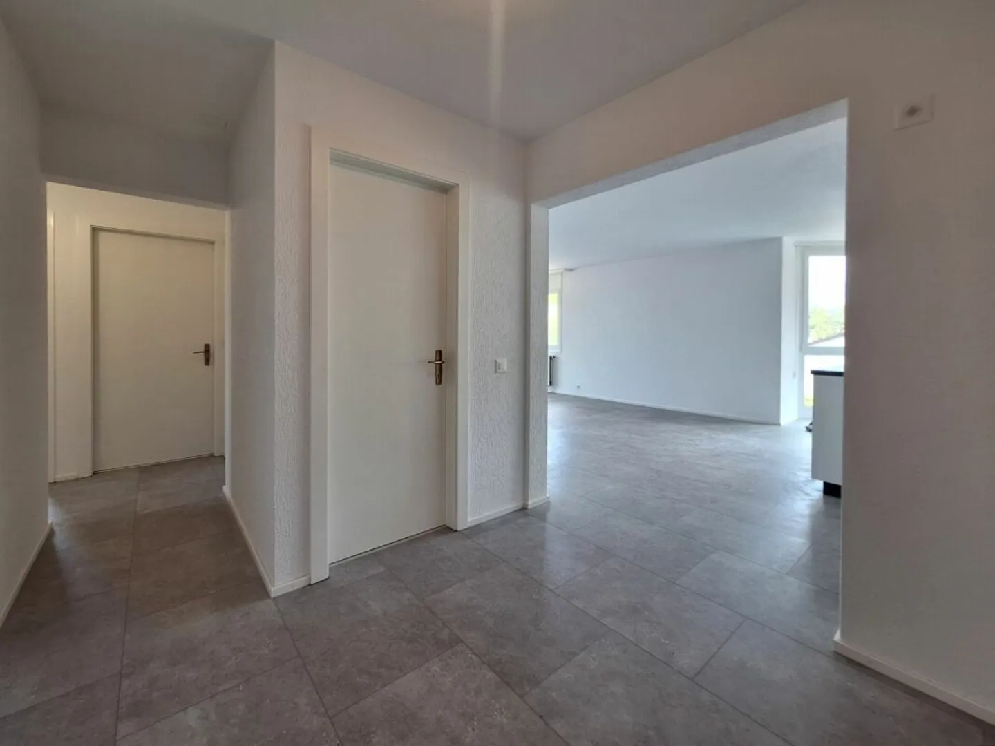 Appartement rénové à Collombey - Photo 7 sur 18