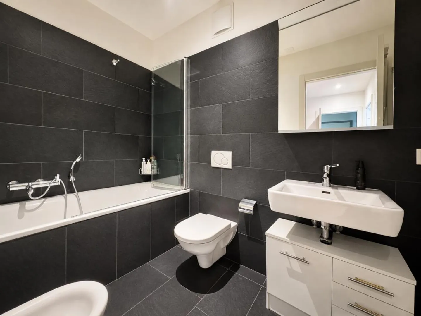 Appartamento Elegante con Vista Lago - Foto 8 di 10