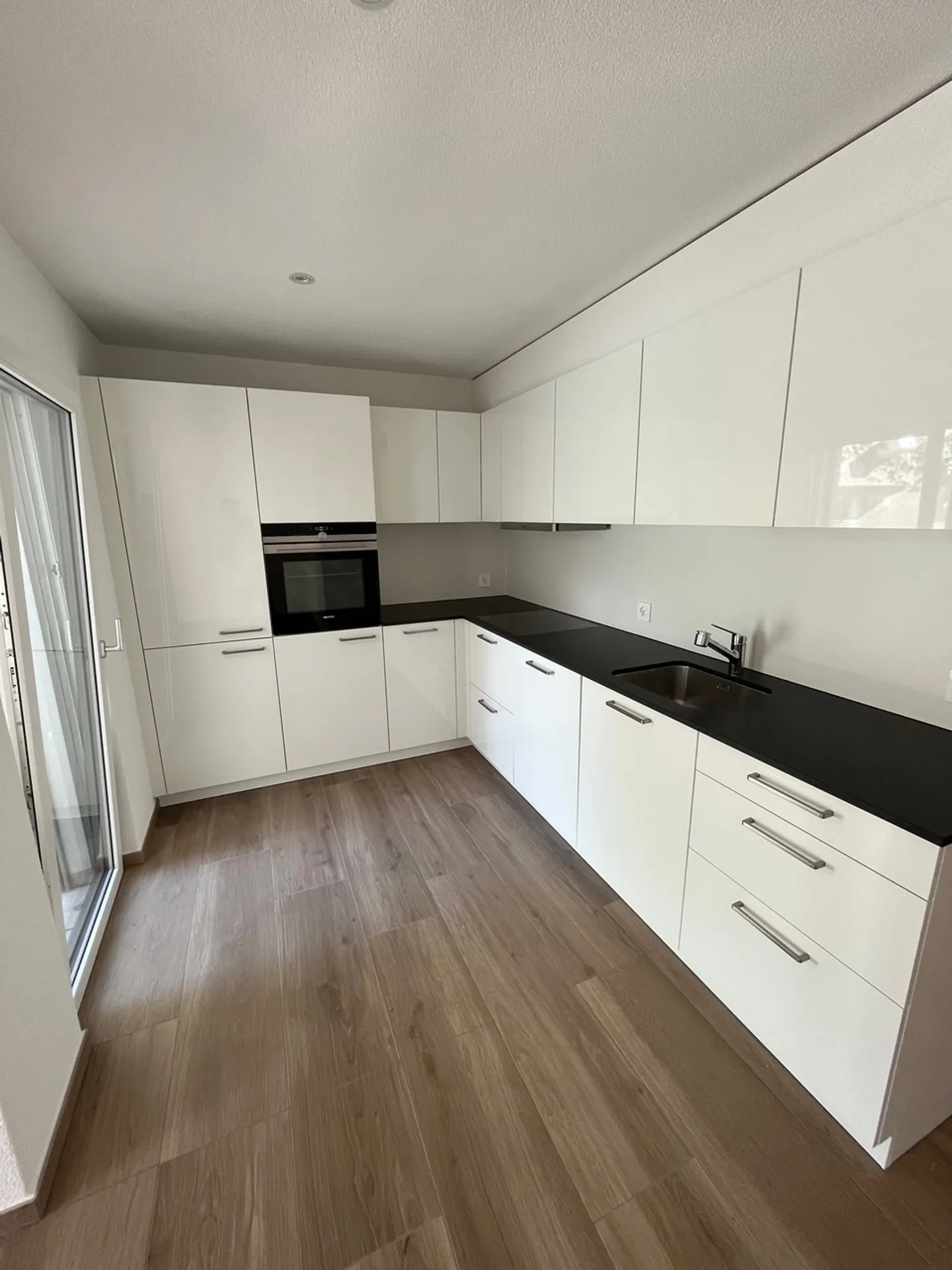 Appartamento in affitto - Foto 2 di 24