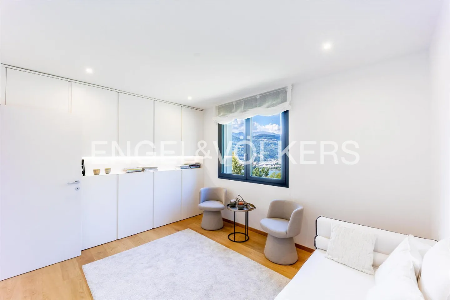 Attico di nuova costruzione con vista mozzafiato sul lago - Foto 6 di 14