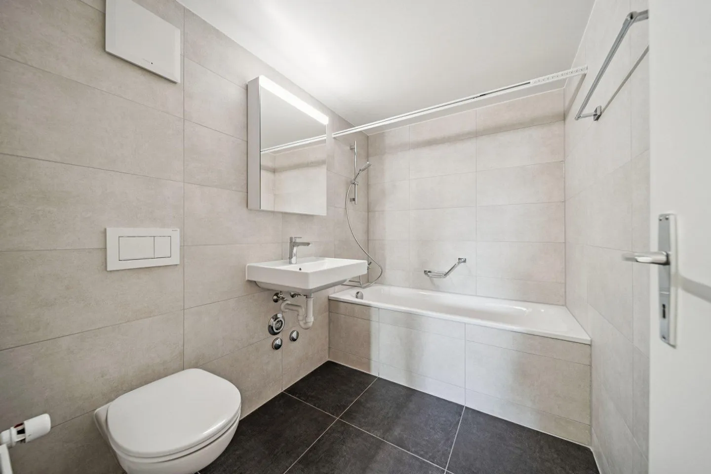 Zu vermieten in Bussigny - Mehrere vollständig renovierte Wohnungen - Foto 4 von 11