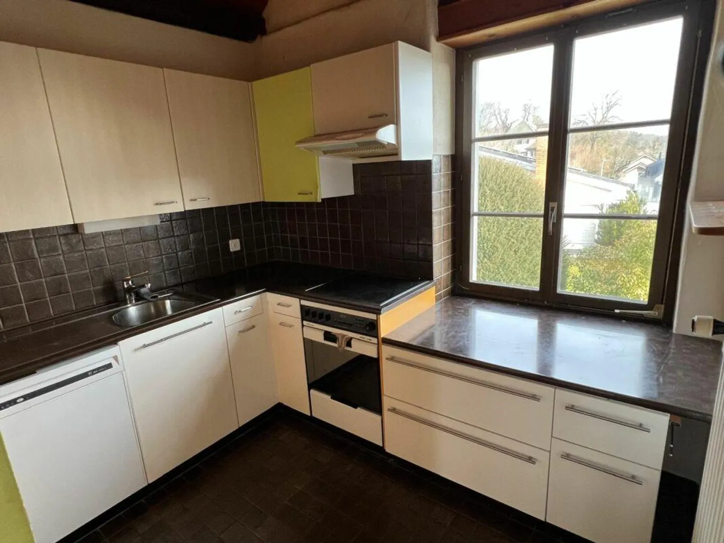 Attika-Wohnung mit Terrasse - Foto 2 von 8