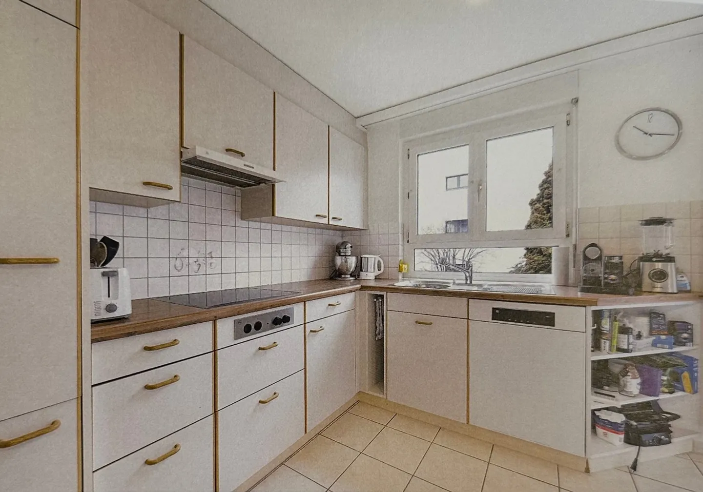 Traumhafte 1.5-Zimmer-Wohnung mit Balkon und Cheminée in Warth-Weiningen, TG - Foto 6 von 9