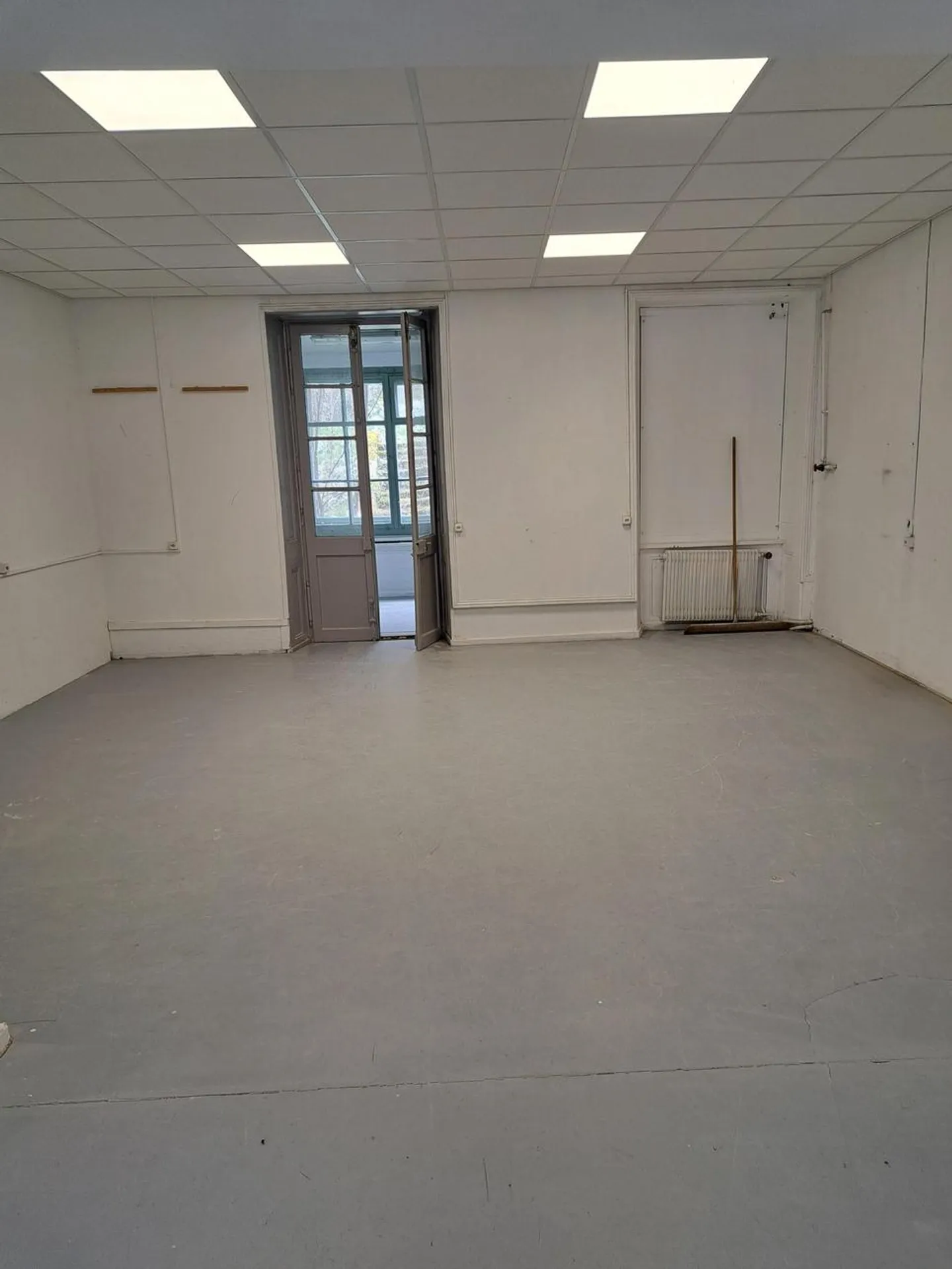 Spazio commerciale 215m2 - Foto 5 di 9