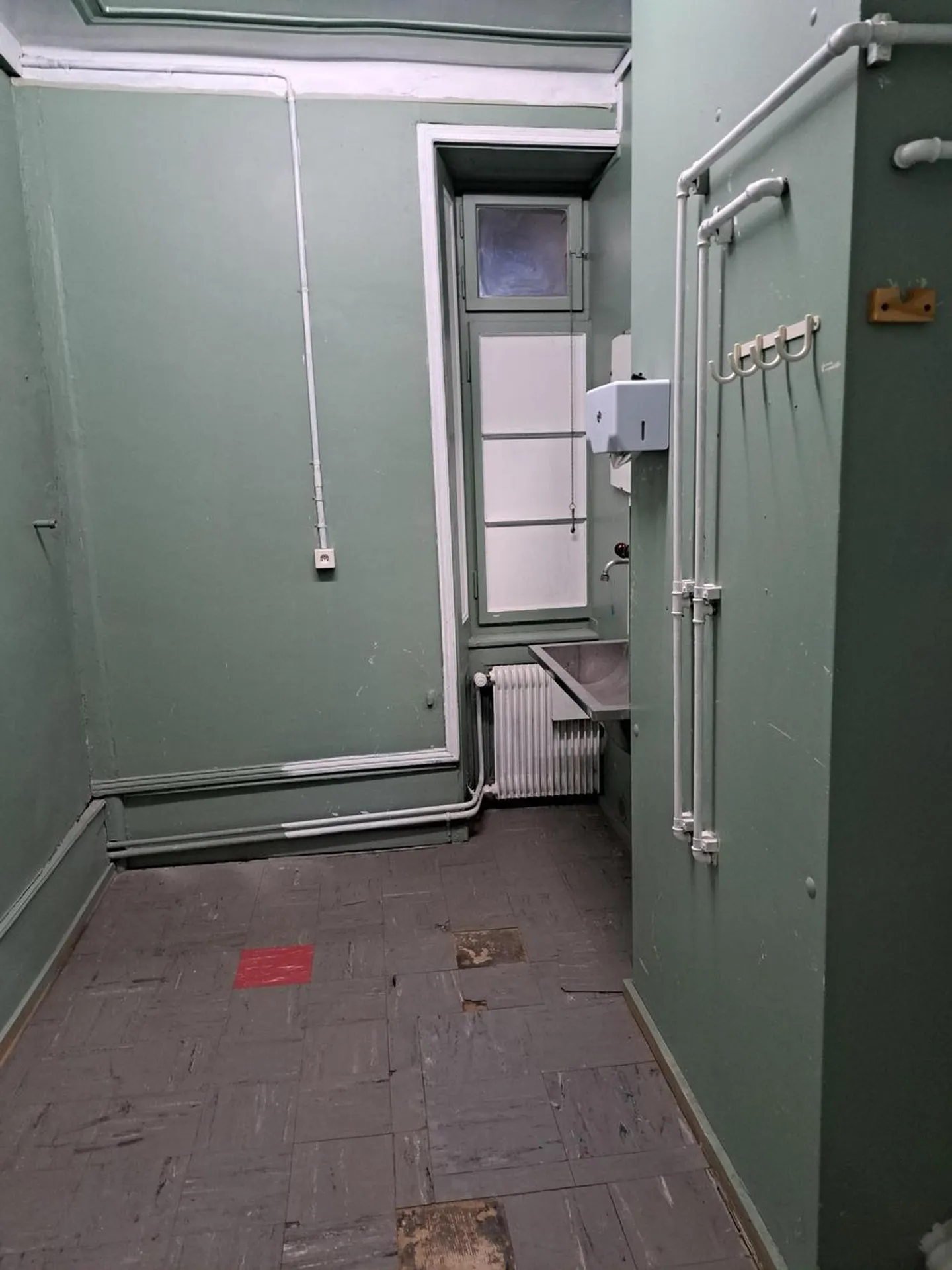 Spazio commerciale 215m2 - Foto 9 di 9