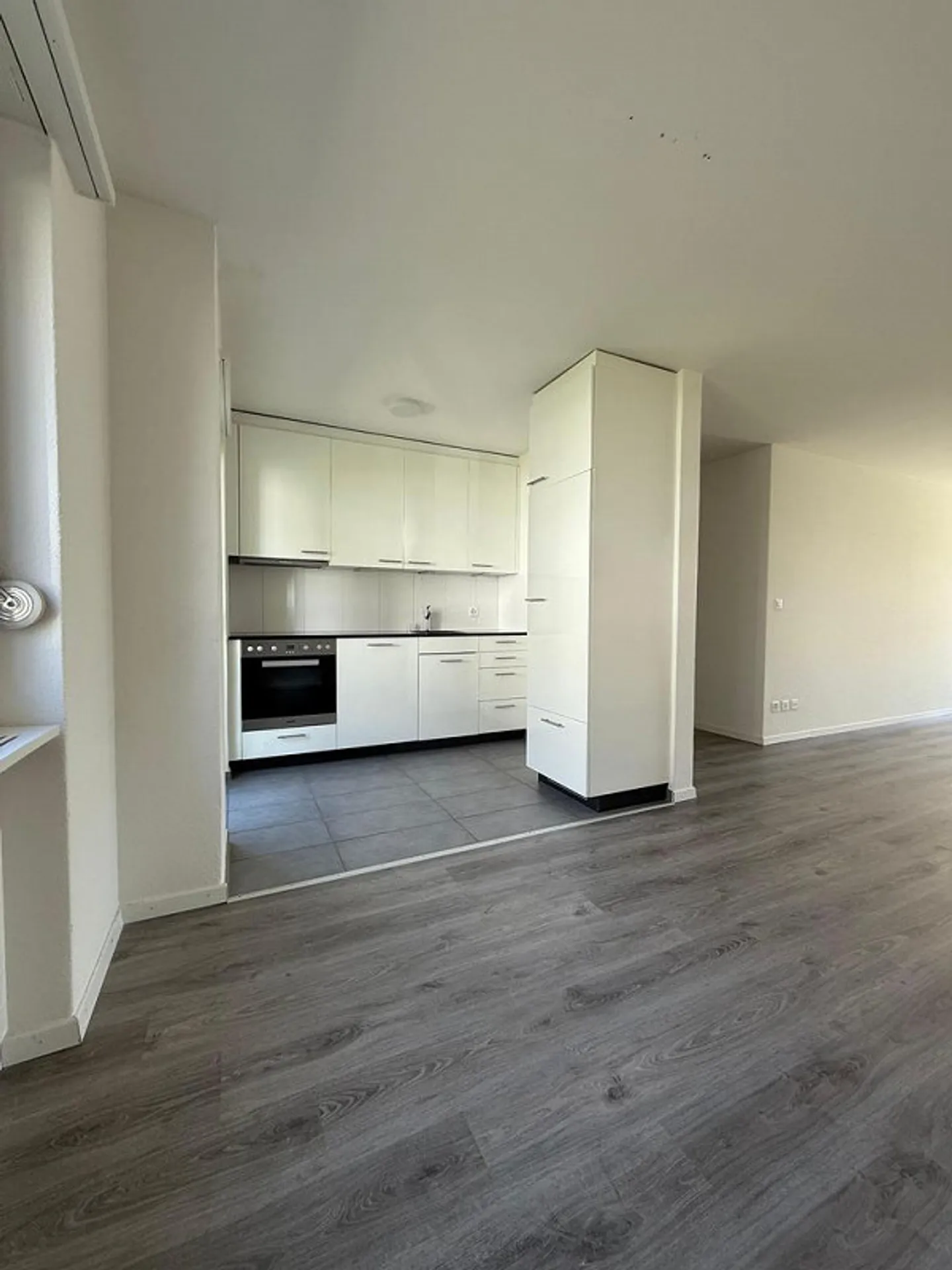 Appartement lumineux de 3,5 pièces au 2ème étage - Photo 1 sur 12