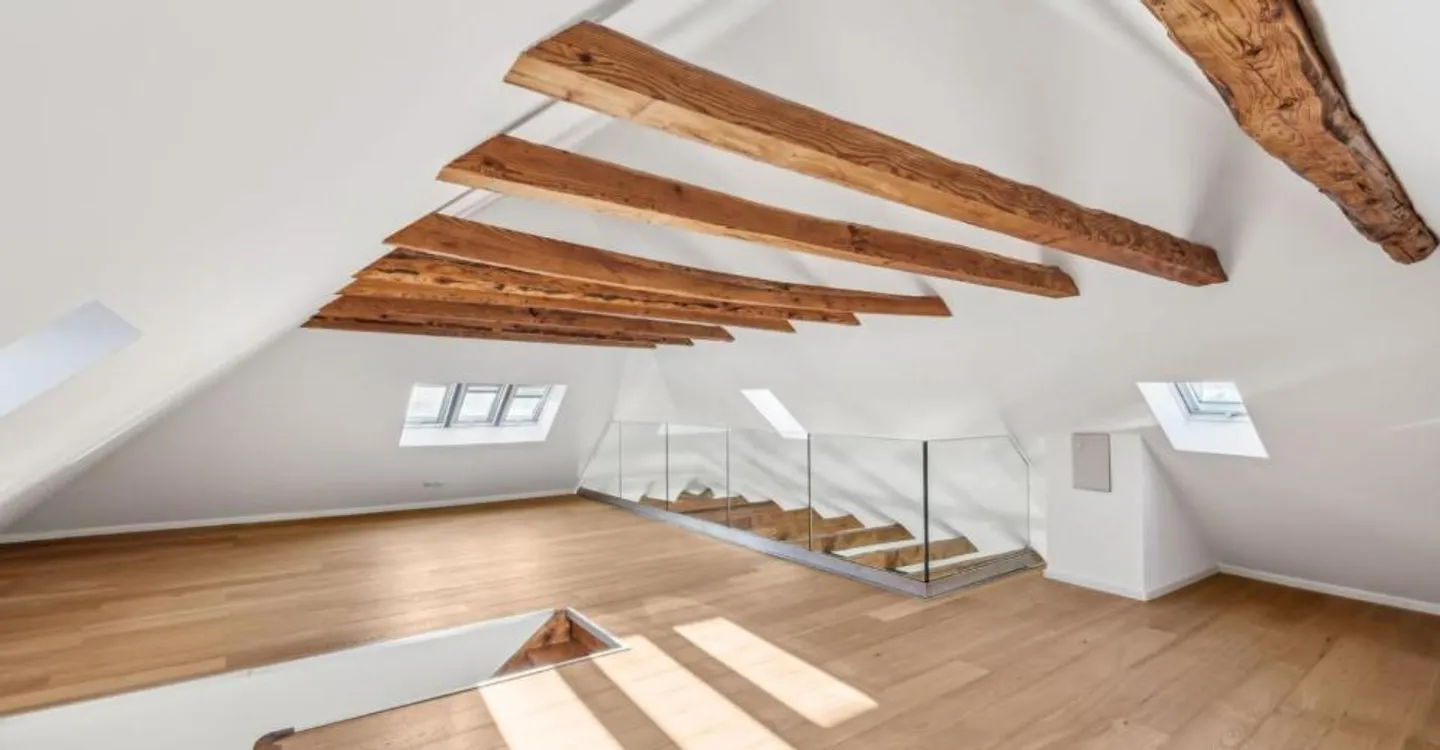 Spacious and bright duplex in an Art Deco residence - Photo 1 of 10