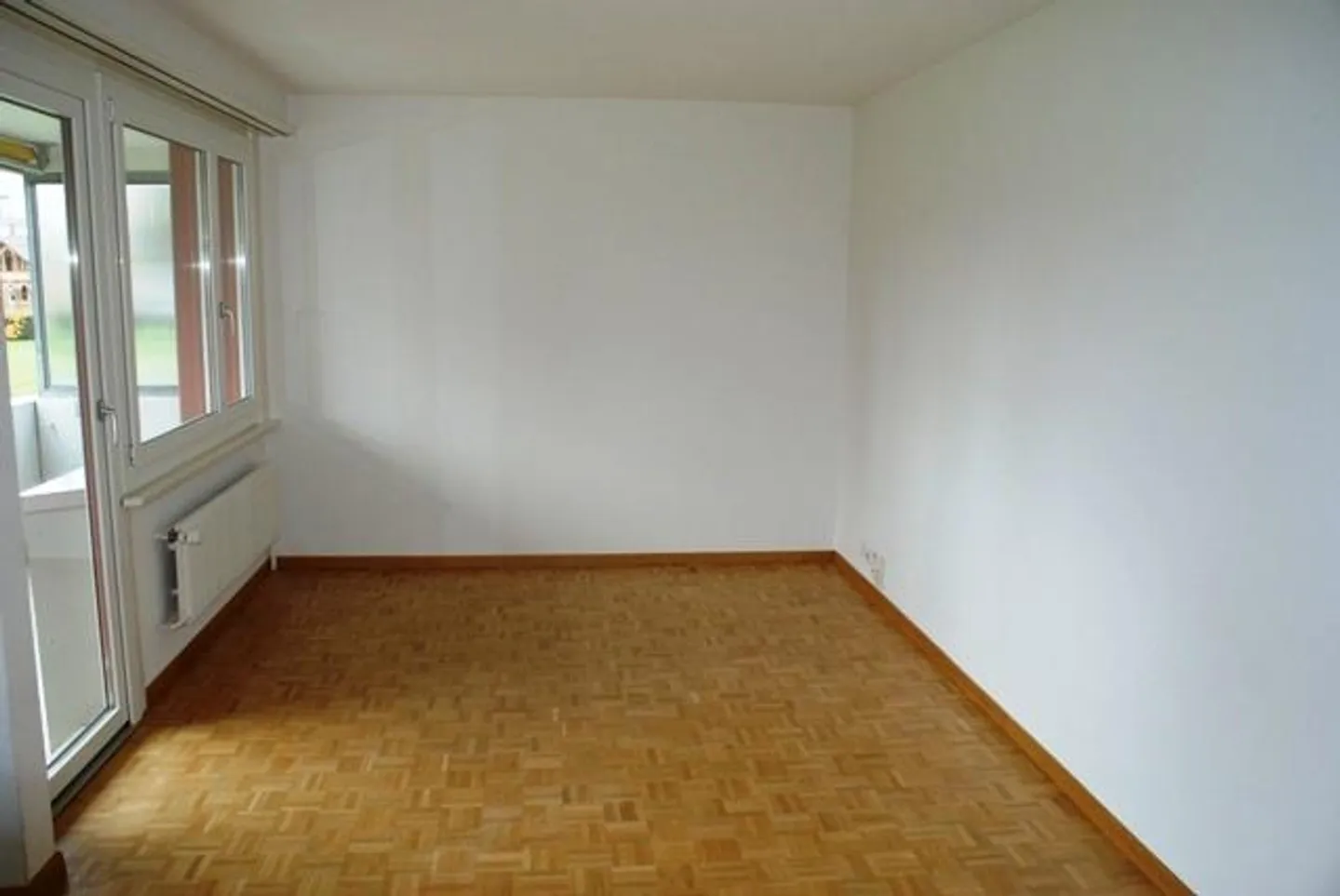 Appartement calme de 3 pièces près de la ville ! - Photo 2 sur 6