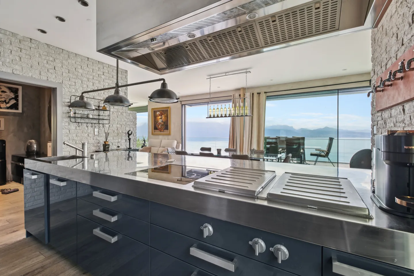 Propriété spectaculaire avec vue panoramique sur le lac - Photo 5 sur 16