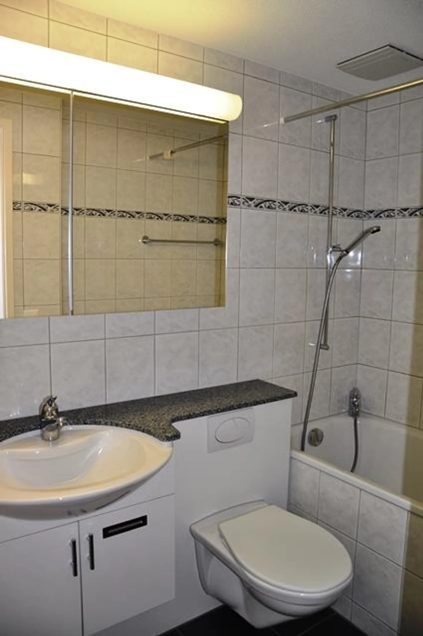 Appartement calme de 3 pièces près de la ville ! - Photo 4 sur 6