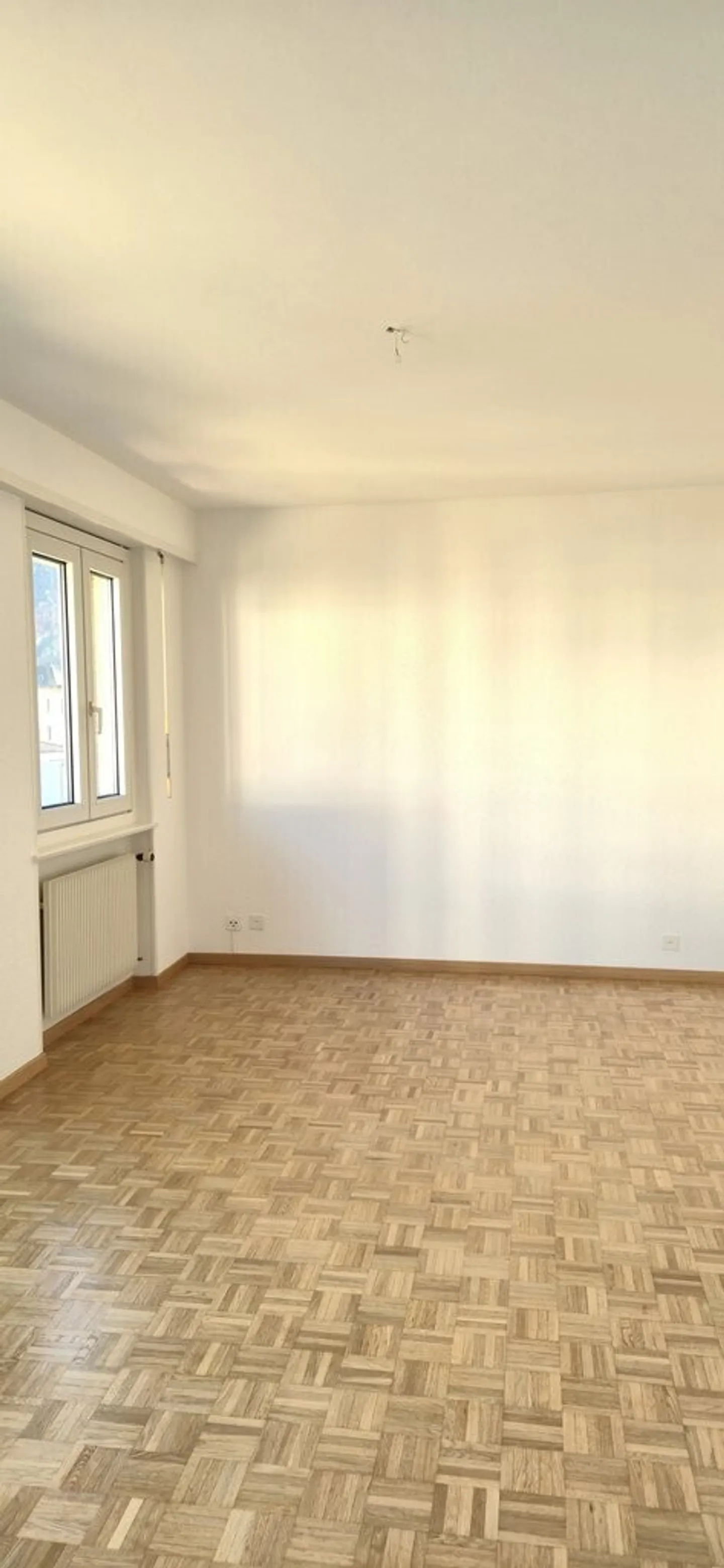 Welcome! Beautiful apartment in the heart of Martigny! - Photo 4 of 6