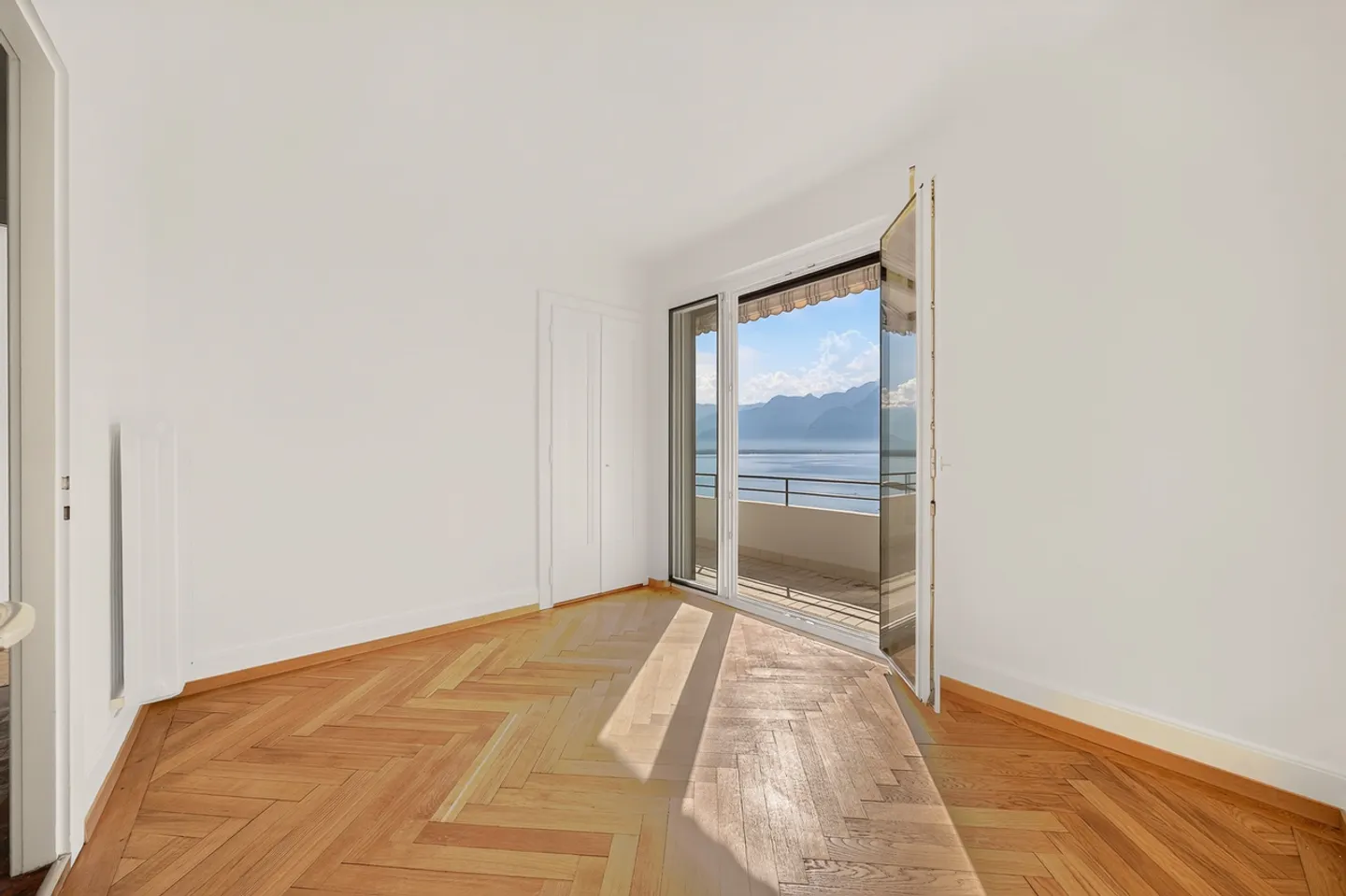 Wunderschöne 3,5-Zimmer-Wohnung mit atemberaubendem Blick auf den See - Foto 7 von 9