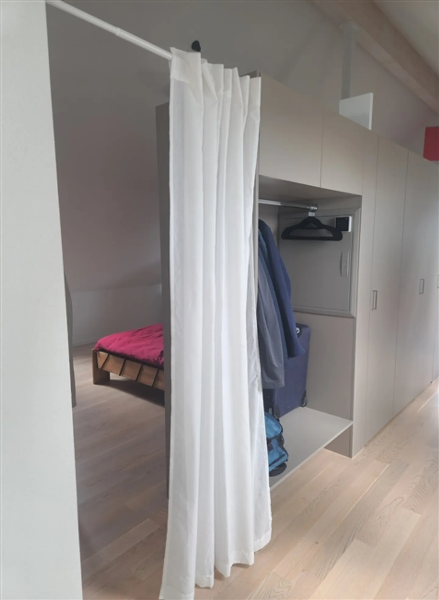 1½ ROOM APARTMENT IN SEUZACH (ZH), FURNISHED, TEMPORARY - Photo 6 of 10