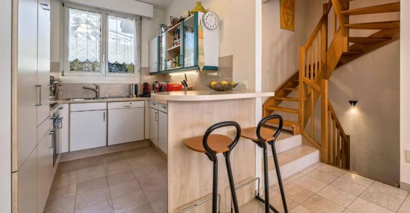 Charming Townhouse in Vandoeuvres - Photo 2 of 12