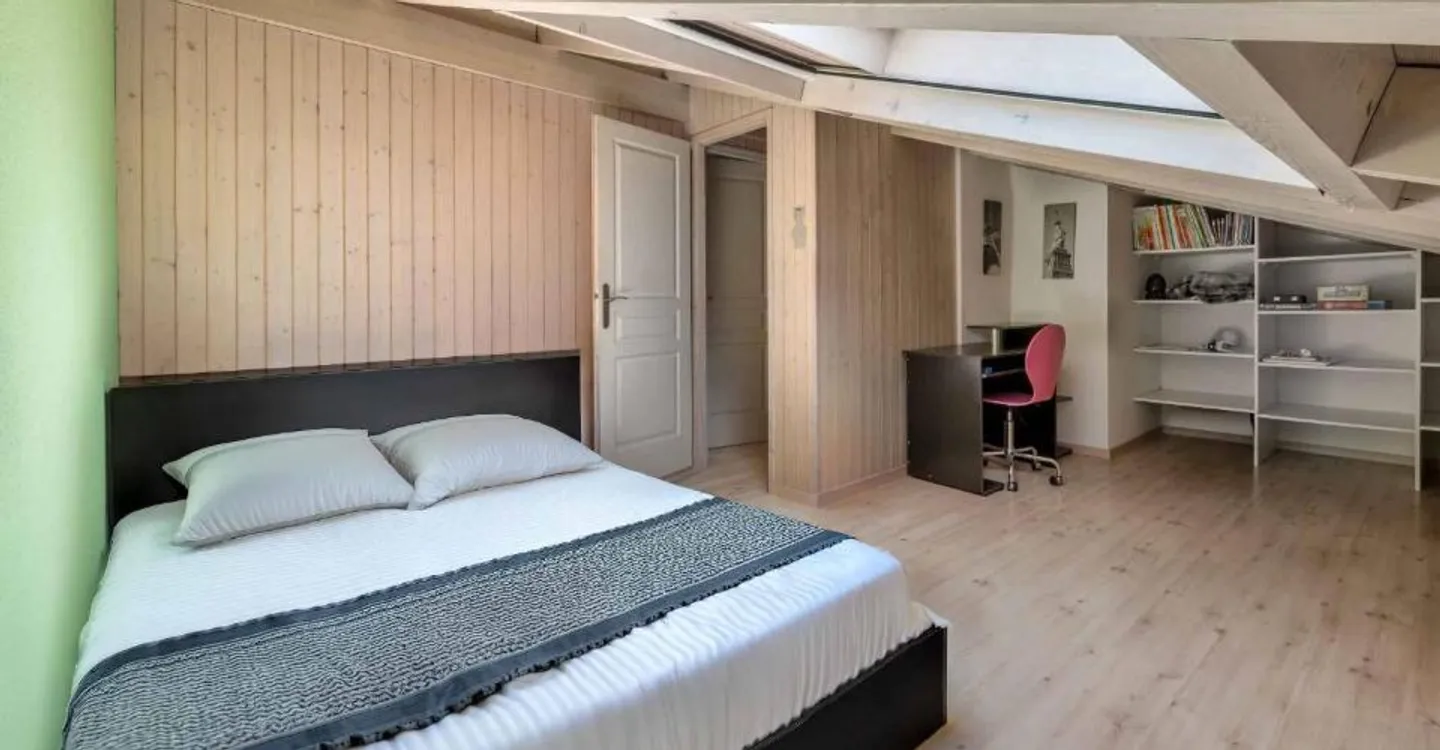 Charming Townhouse in Vandoeuvres - Photo 9 of 12