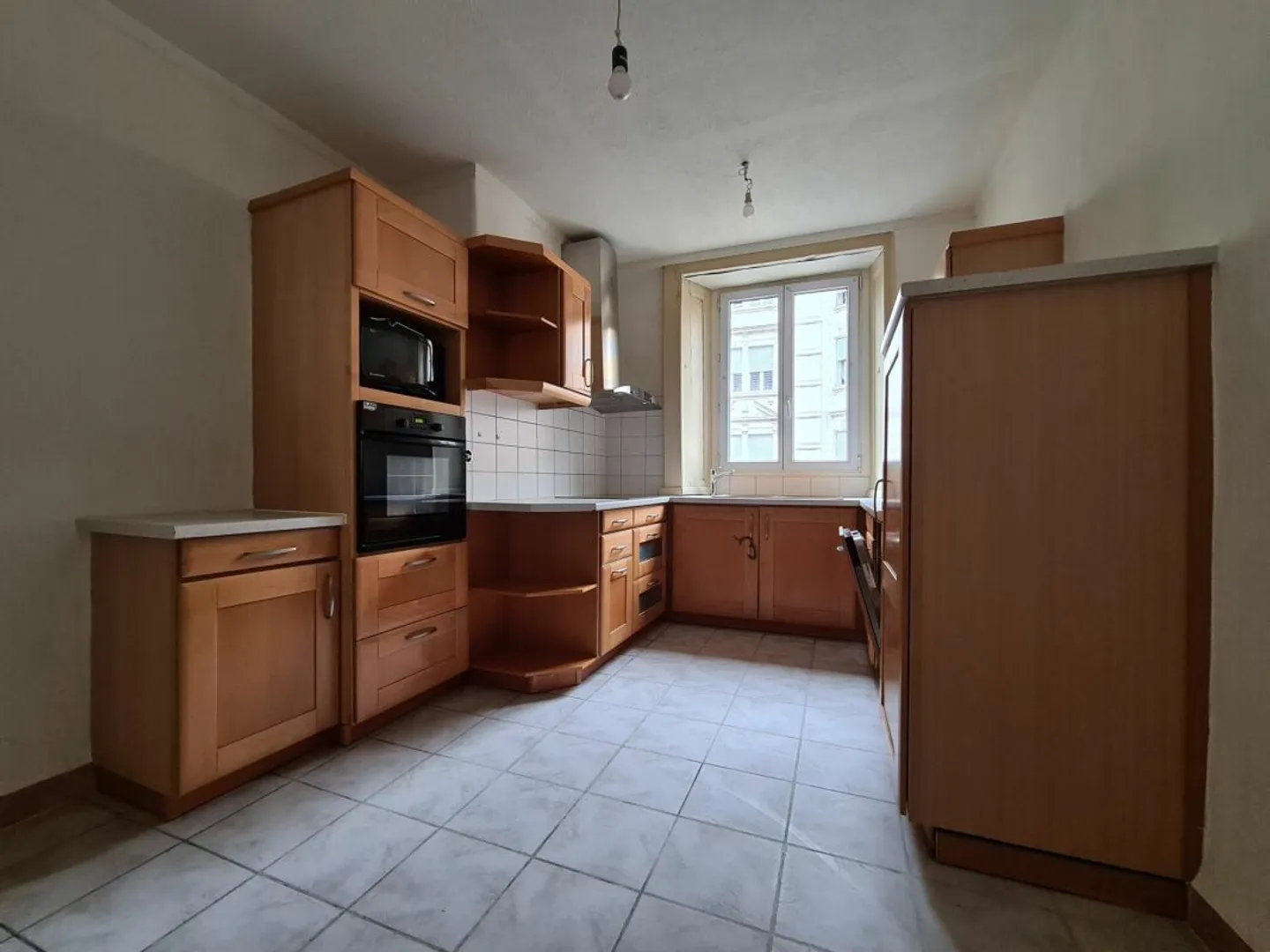 Appartamento 4 locali - Foto 1 di 8