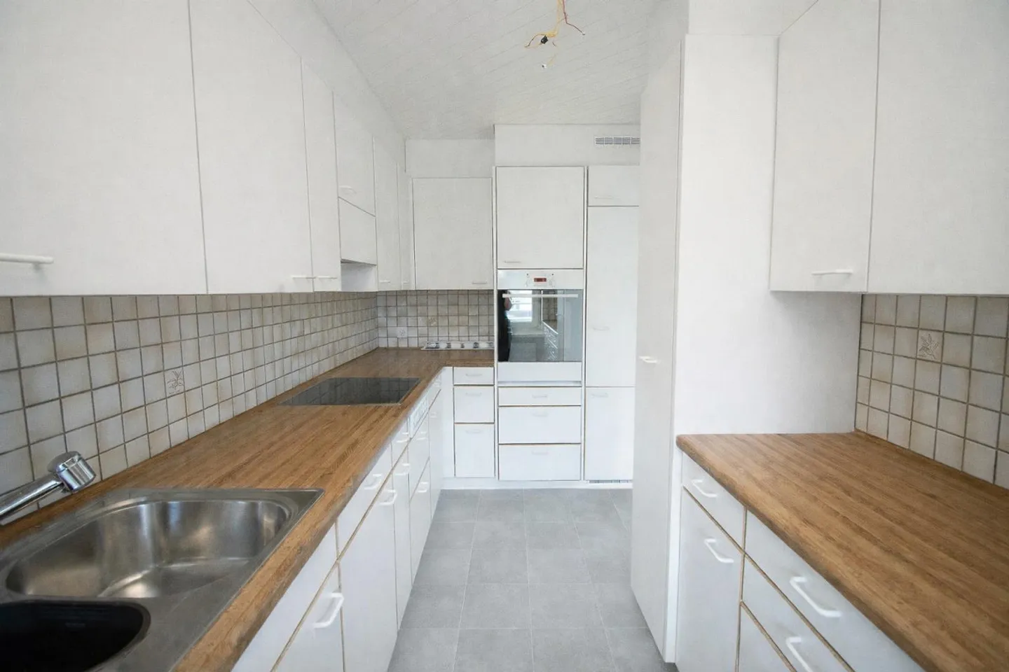 Central and Quiet 3.5 Room Apartment Near the Lake - Photo 3 of 12