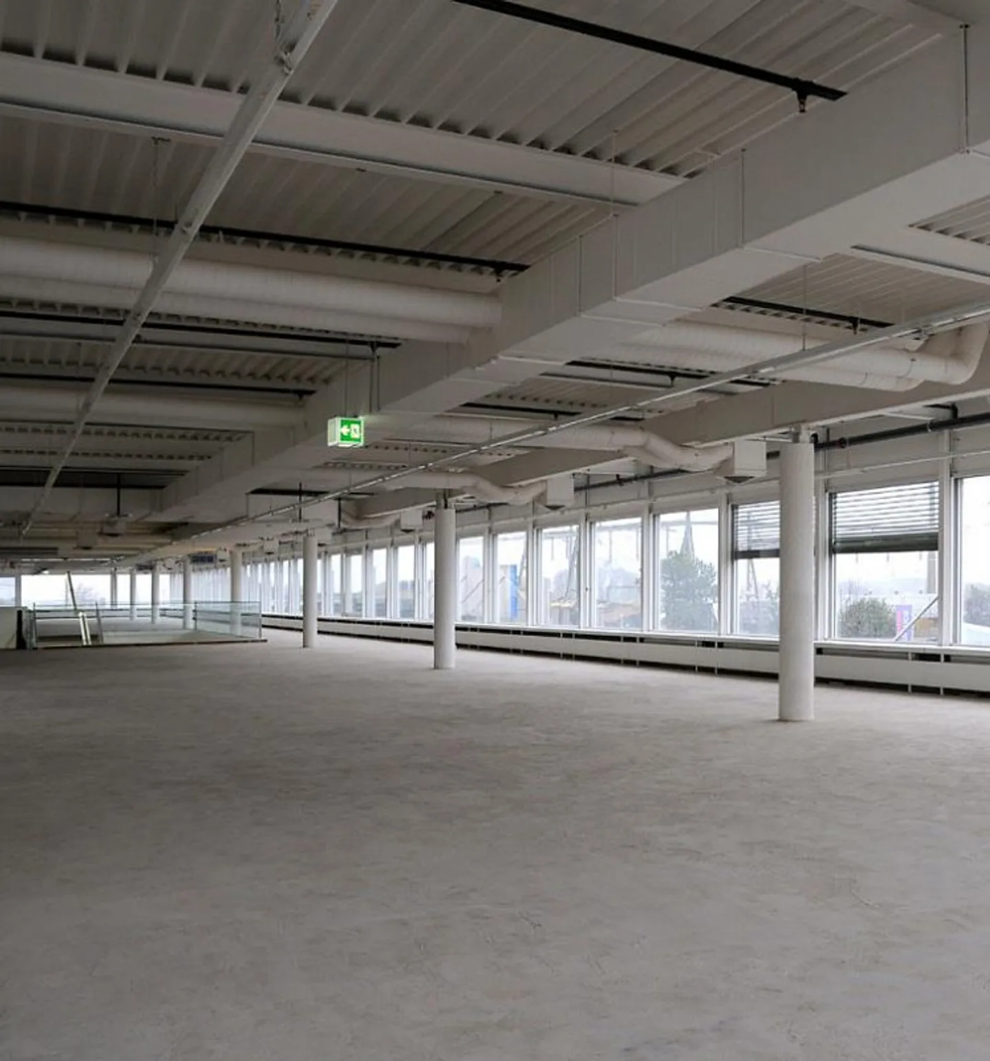Spazio commerciale da 300 a 500m2 al 2° piano del Centro Romanel - Foto 5 di 5