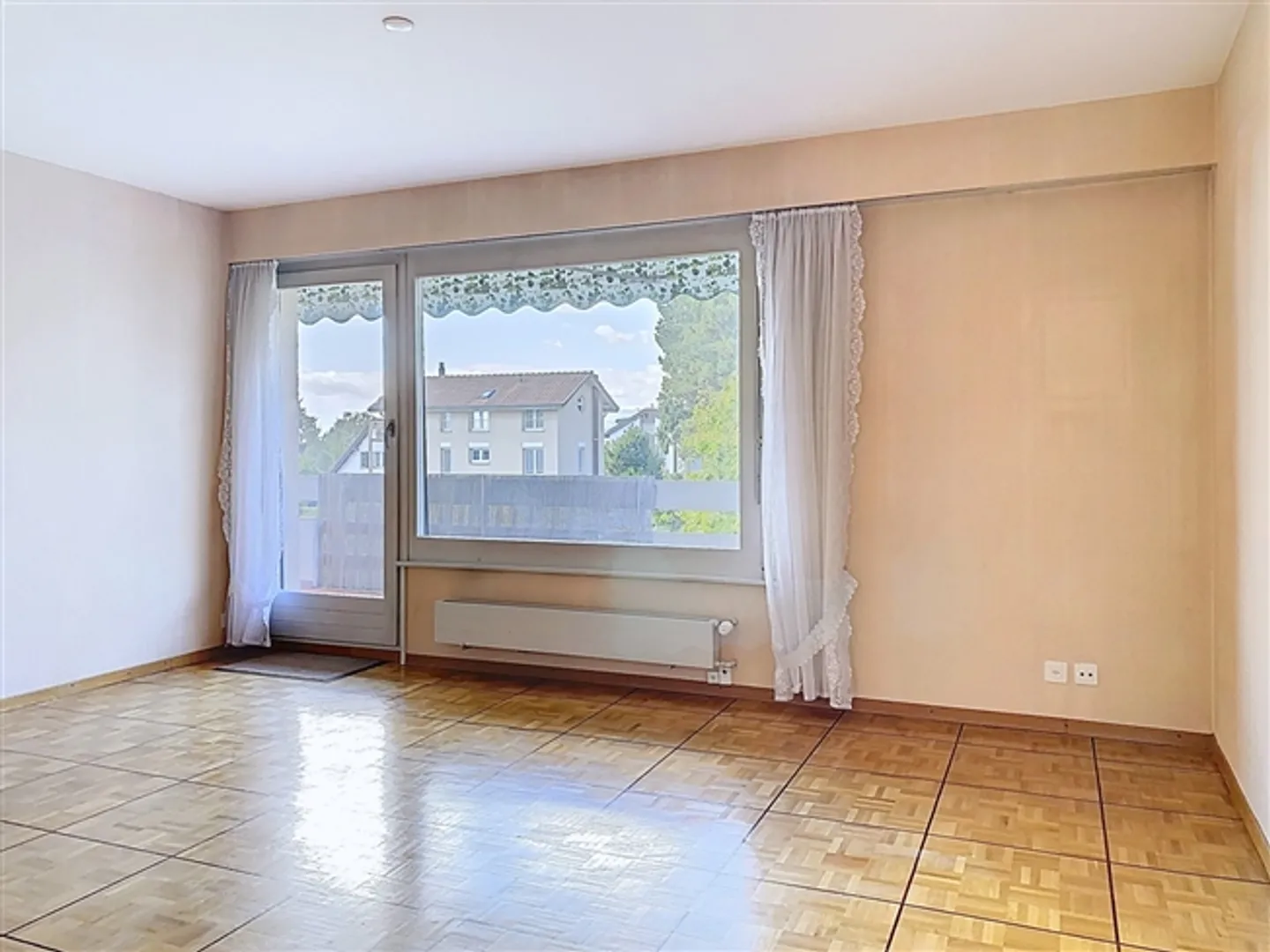 3-room apartment with access to the pool in Préverenges - Photo 6 of 11