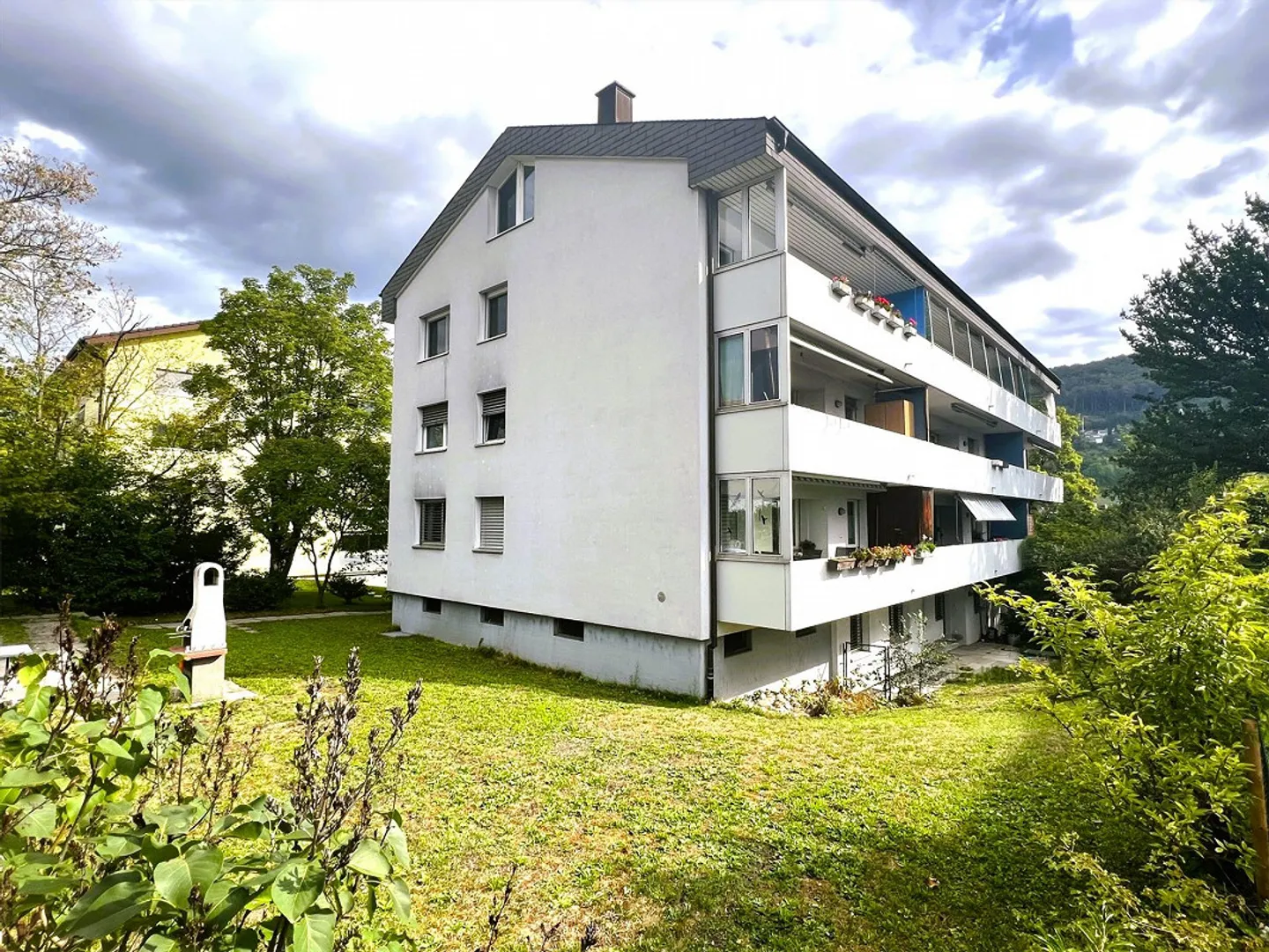 4 1/2 Room Apartment near School, Shopping Center and Public Transport - Photo 1 of 7