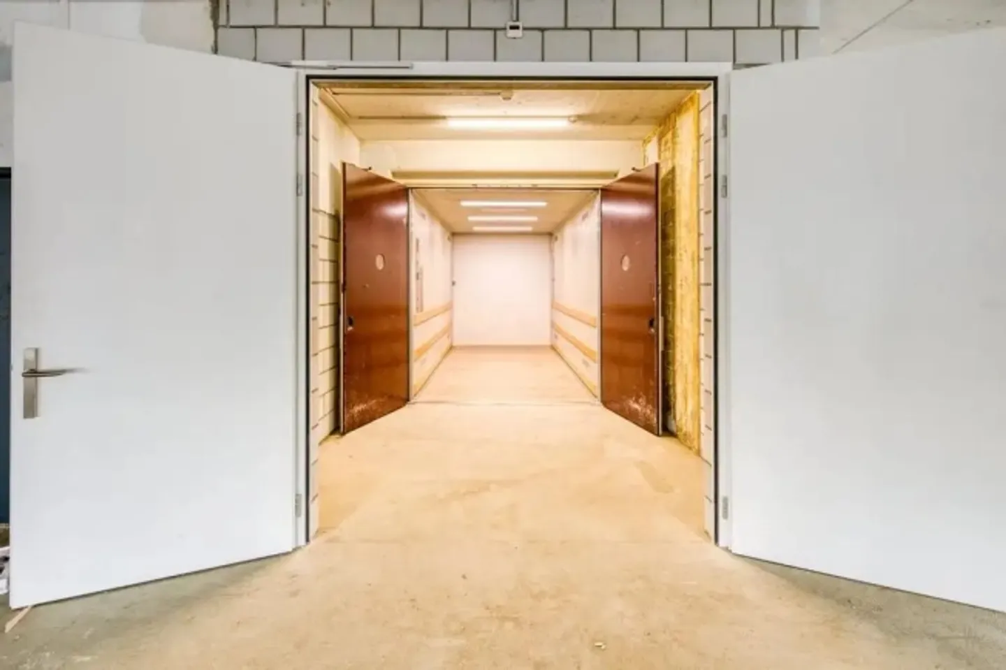 Partizionamento flessibile - Infrastruttura commerciale recentemente ristrutturata - Foto 4 di 4