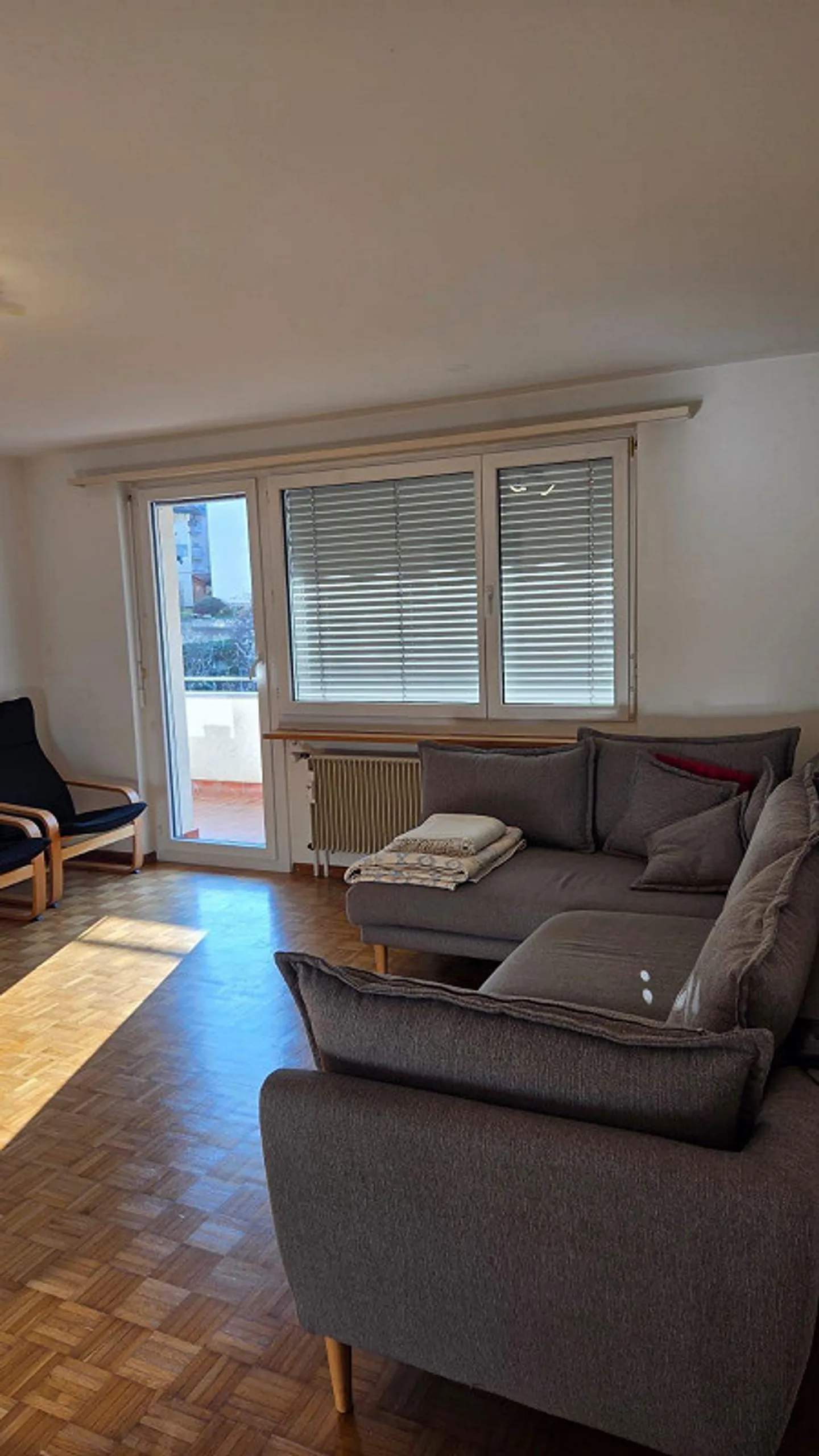 Sonnige 4.5 Zimmer Wohnung - Foto 3 von 9