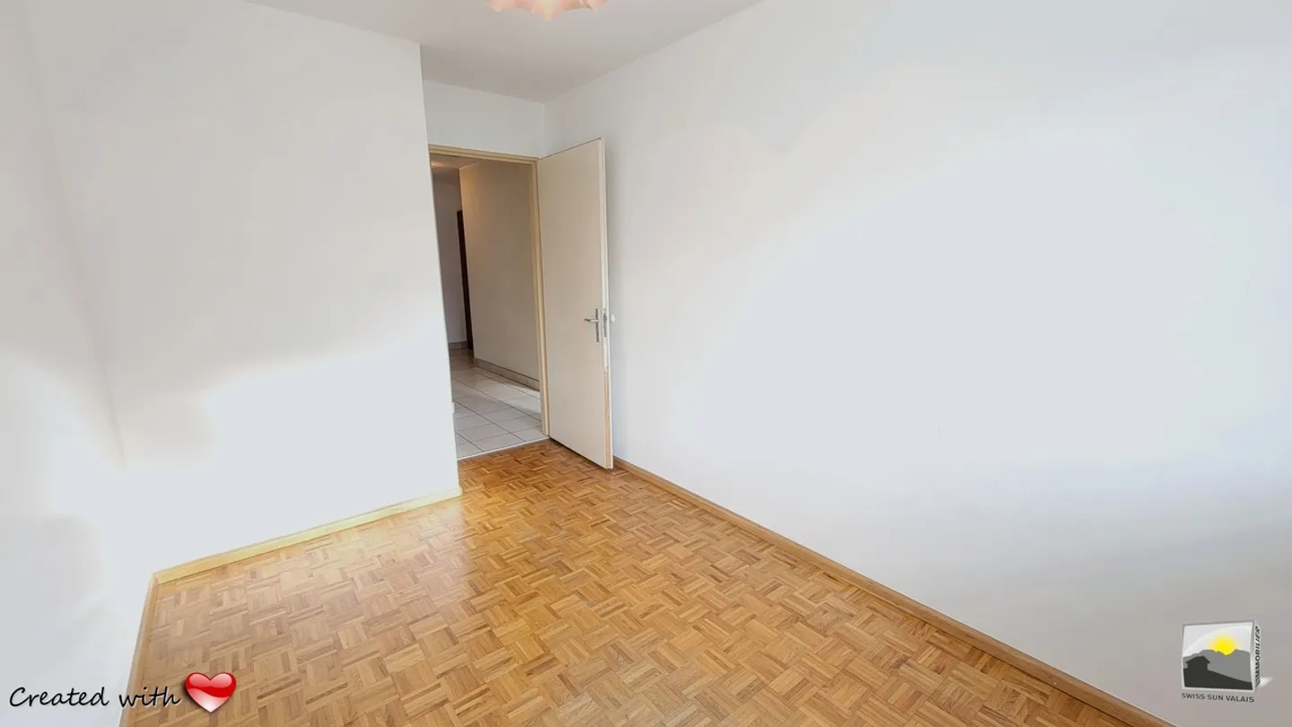 Beautiful 4.5-room apartment of 93 m² in Valais for sale - Photo 9 of 23