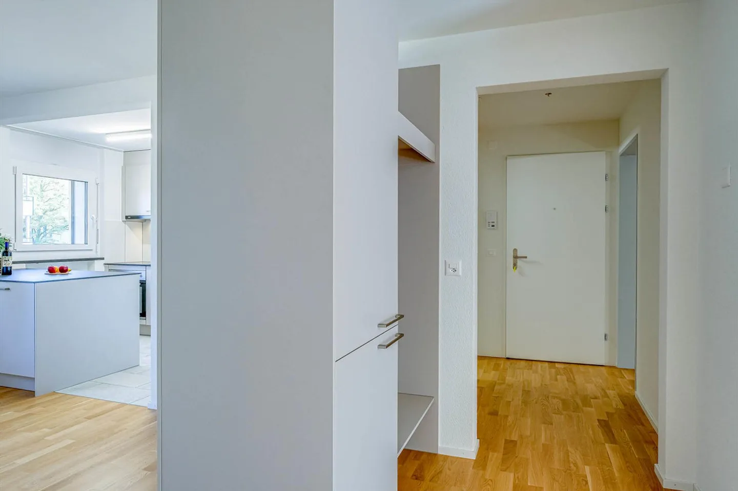 Affittiamo questo bell'appartamento di 4,5 stanze al 1° piano - Foto 5 di 9