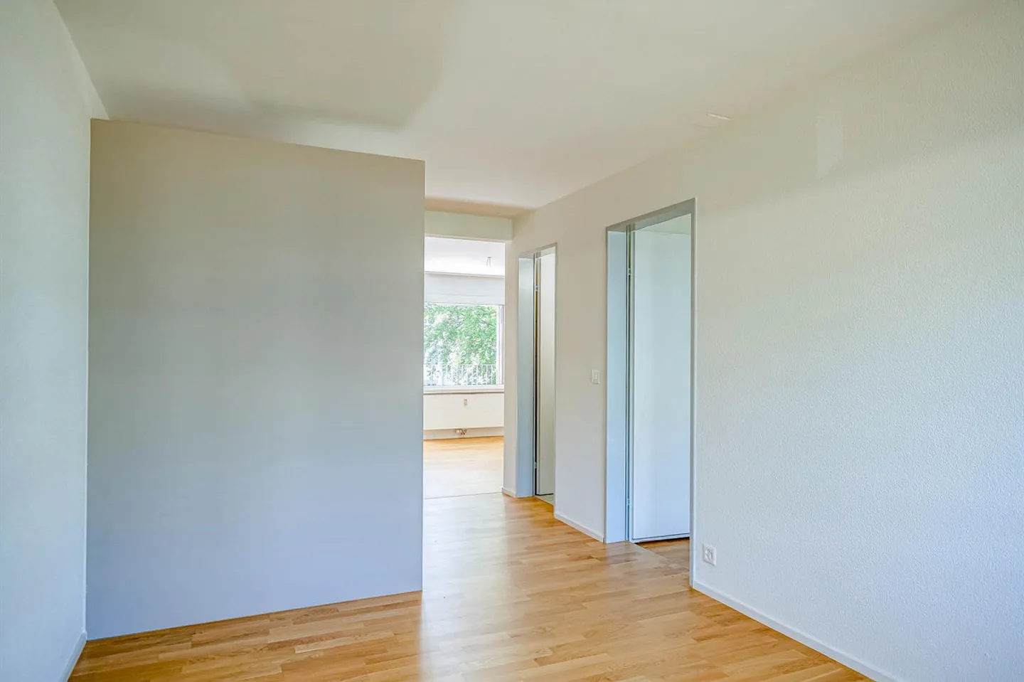 Affittiamo questo bell'appartamento di 4,5 stanze al 1° piano - Foto 8 di 9