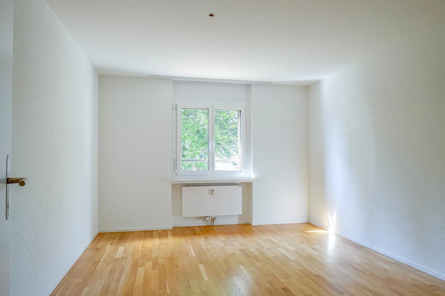 Affittiamo questo bell'appartamento di 4,5 stanze al 1° piano - Foto 9 di 9