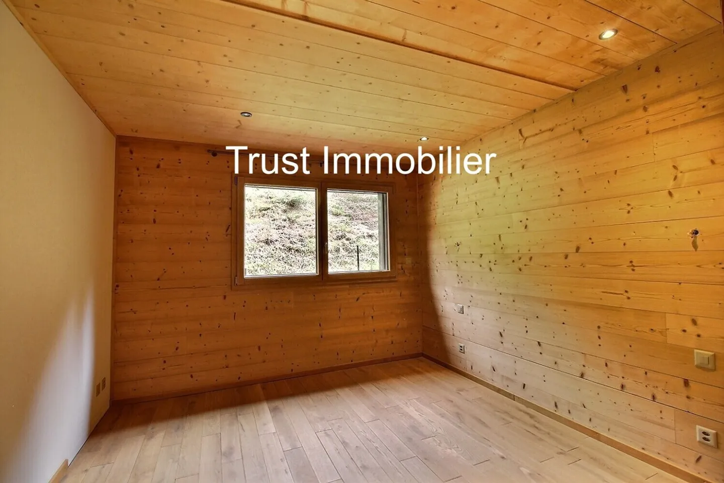 2012M-Gryon-Attic Apartment 3.5 Rooms - Photo 6 of 11