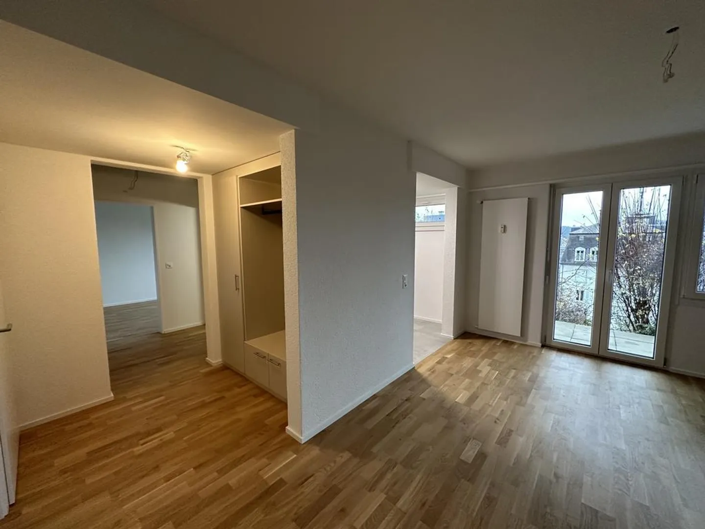 Moderne 2.5-Zimmerwohnung im 1. UG mit Terasse - Foto 3 von 7