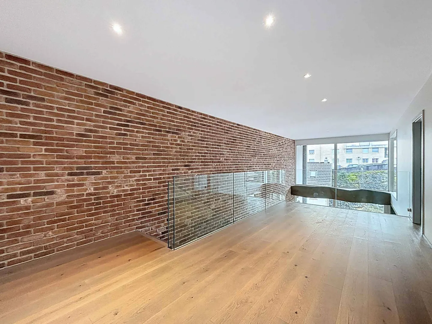 Duplex in Industrial Style in the City of Neuchâtel - Photo 7 of 12