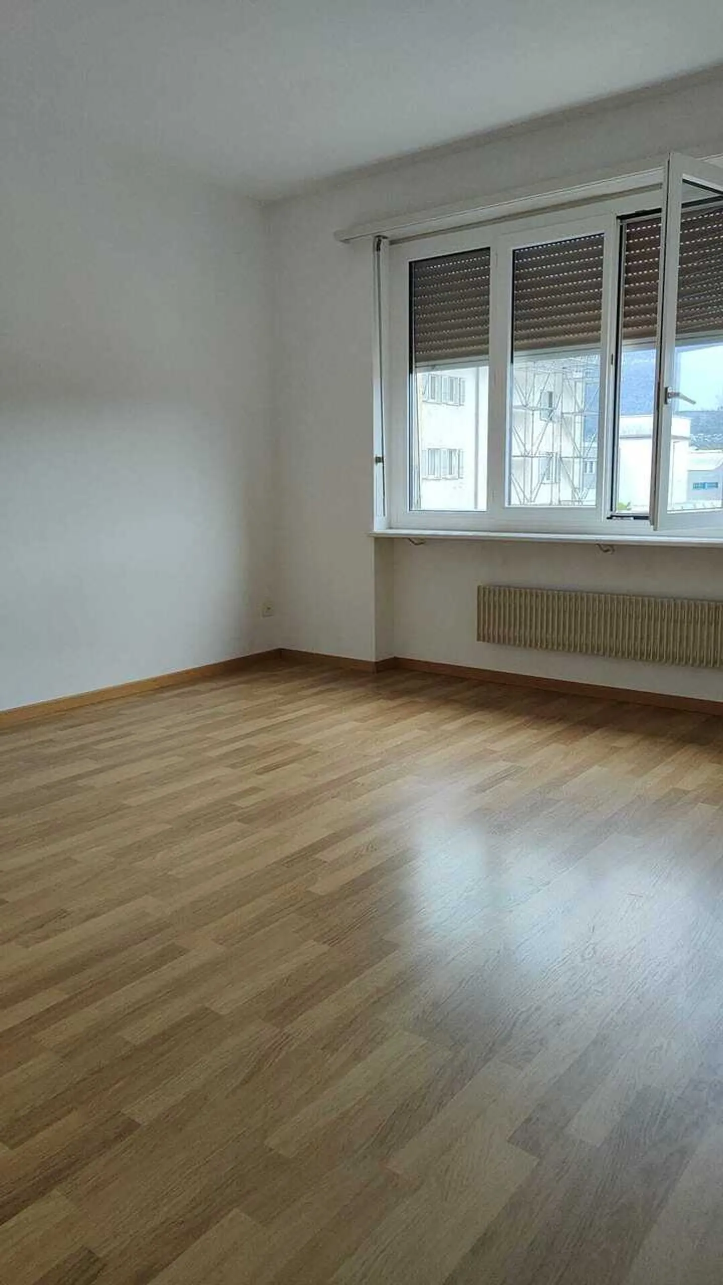 For rent 2.5 room apartment - Photo 3 of 6