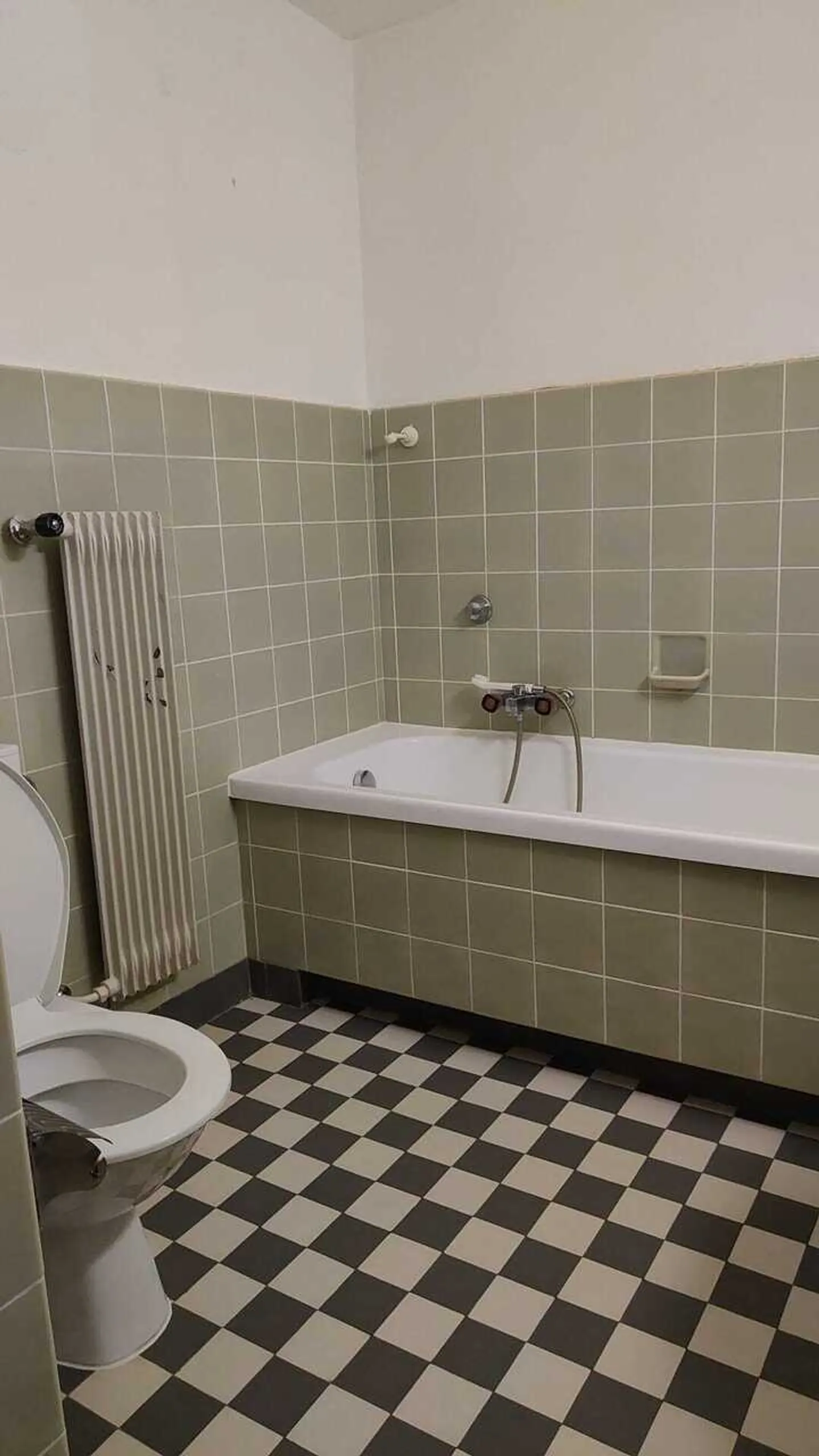 For rent 2.5 room apartment - Photo 4 of 6