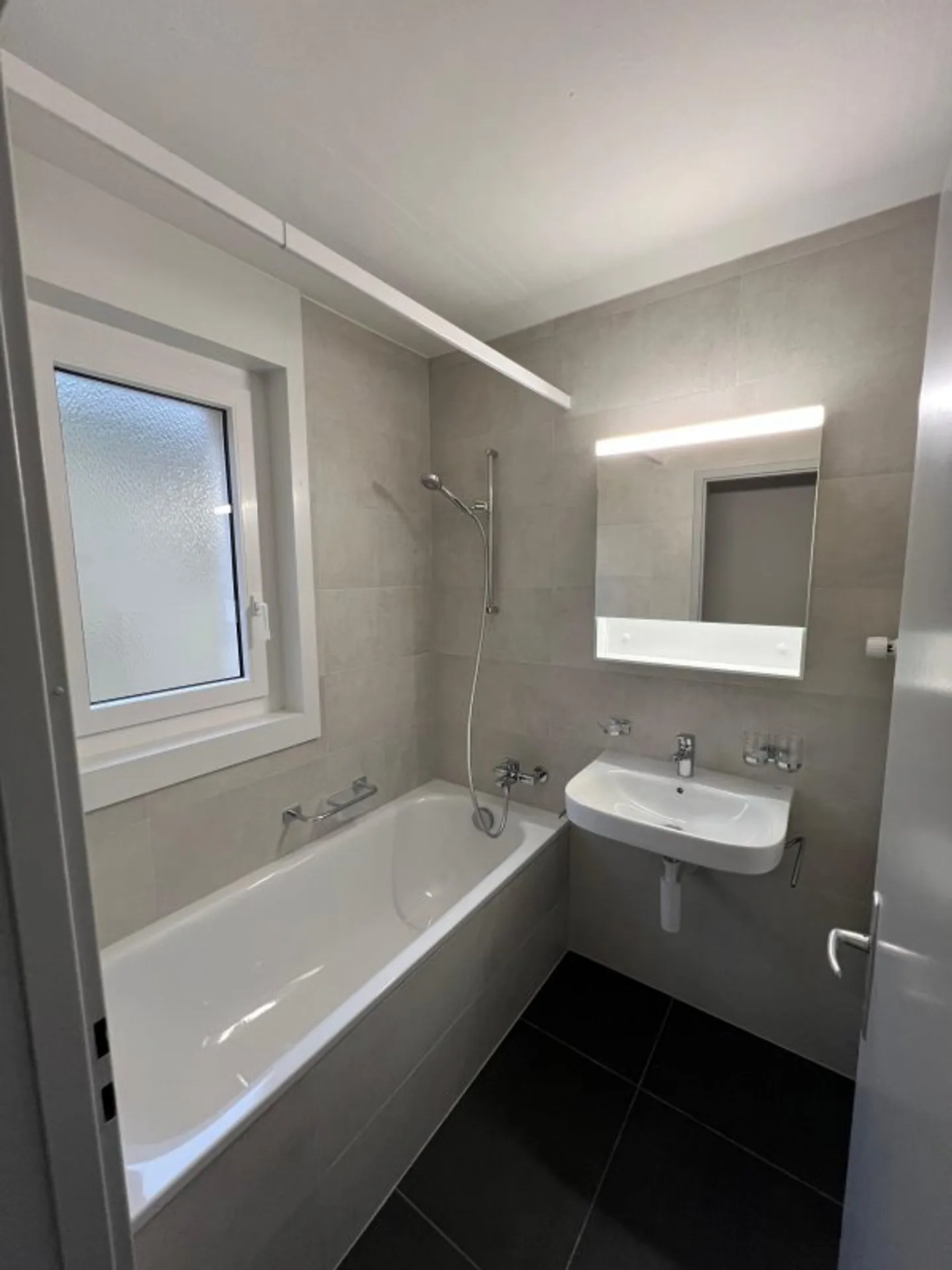 02226 - Appartamento 3 stanze - Rue de la Flamme 12 - COUVET - Foto 5 di 5