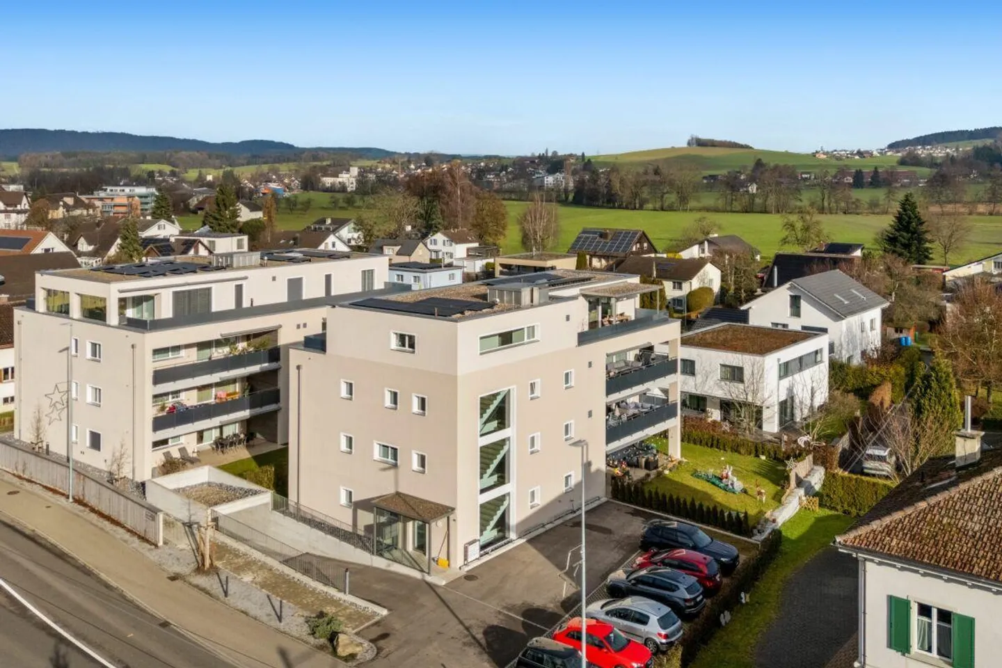 5.5-Zimmer-Parterrewohnung mit elegantem Ausbau und grossem Garten - Foto 10 von 10