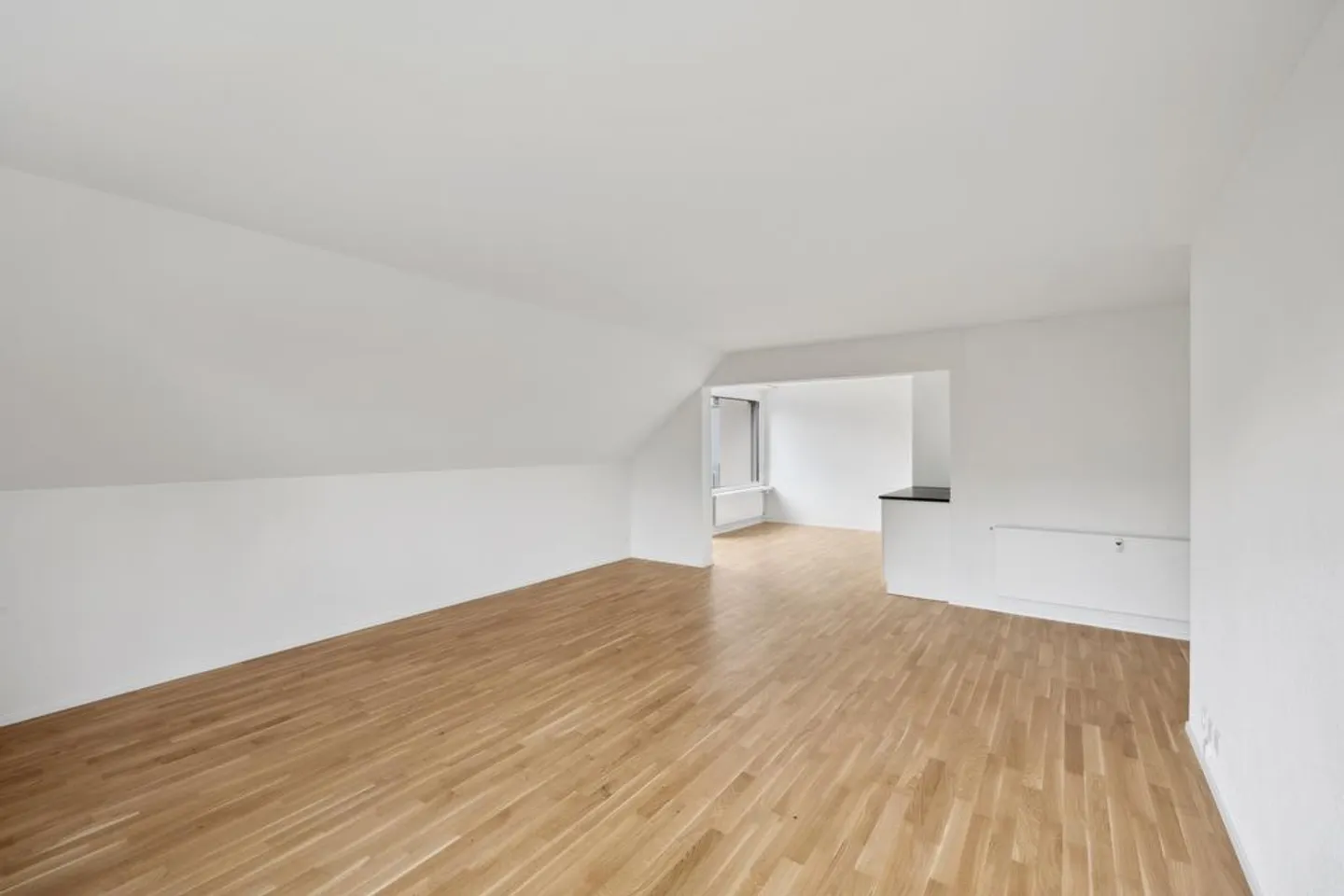 Renovated apartment in the center of Schliern - Photo 6 of 11