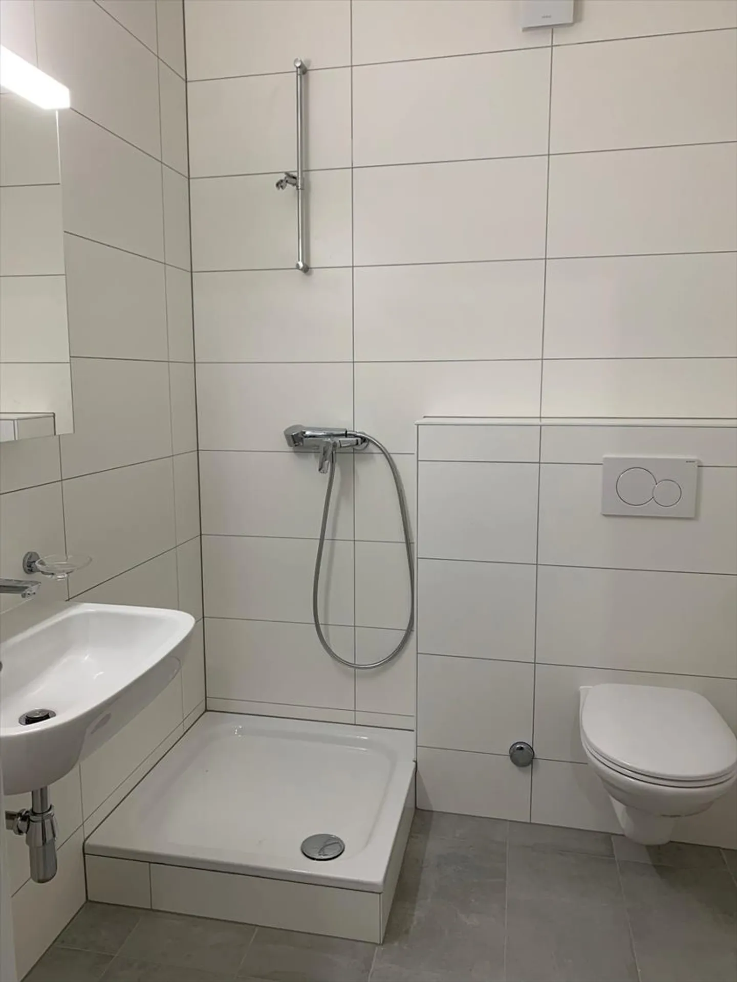 Bell'appartamento ristrutturato, ideale per una famiglia. - Foto 2 di 7