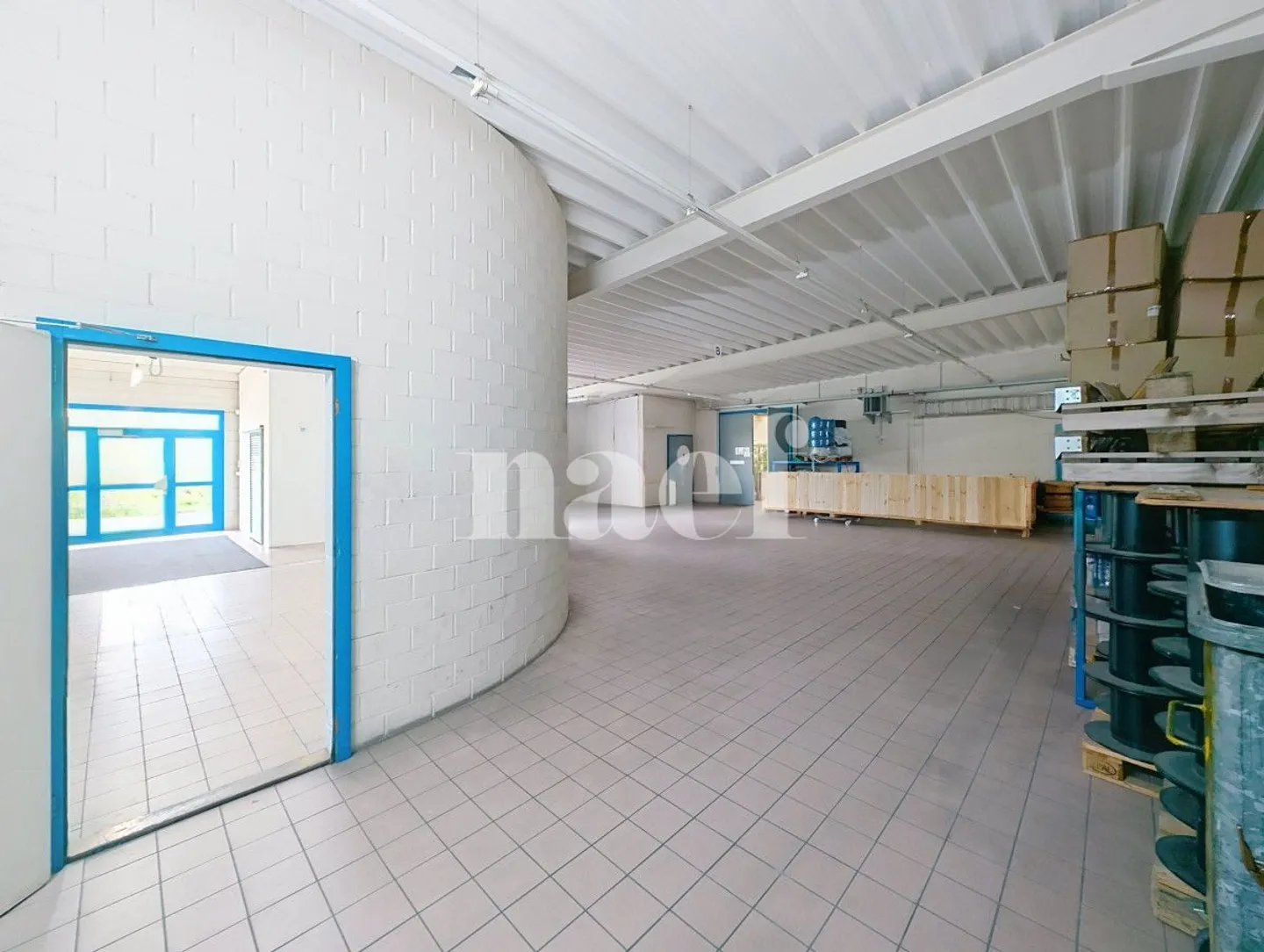 Commerce - Photo 4 of 9