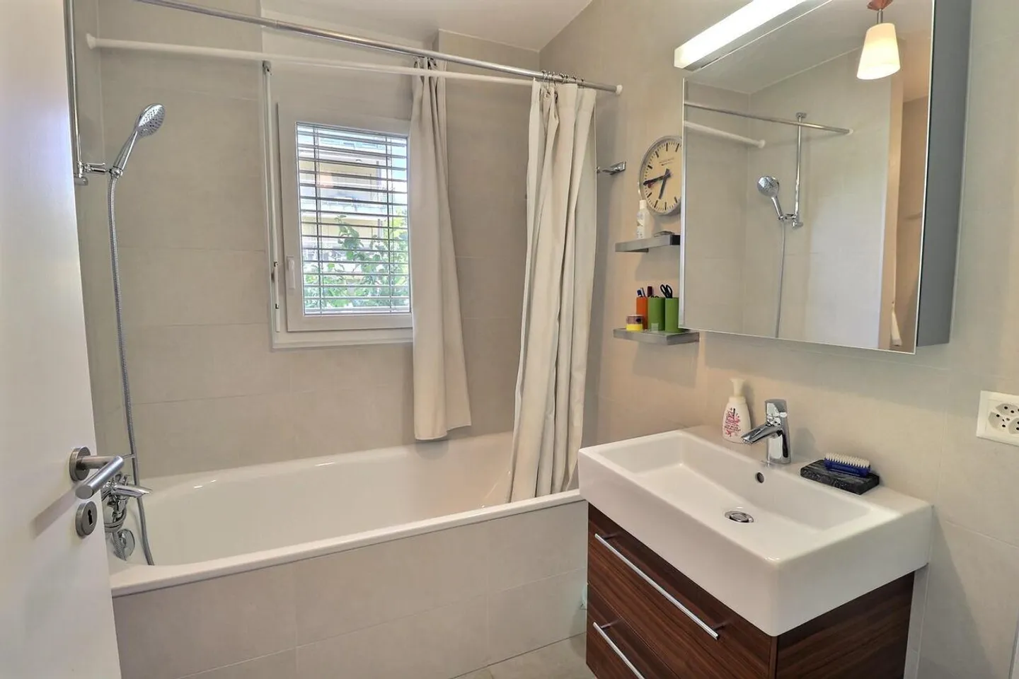 Bel Appartement avec Vue Lac - Photo 11 sur 18