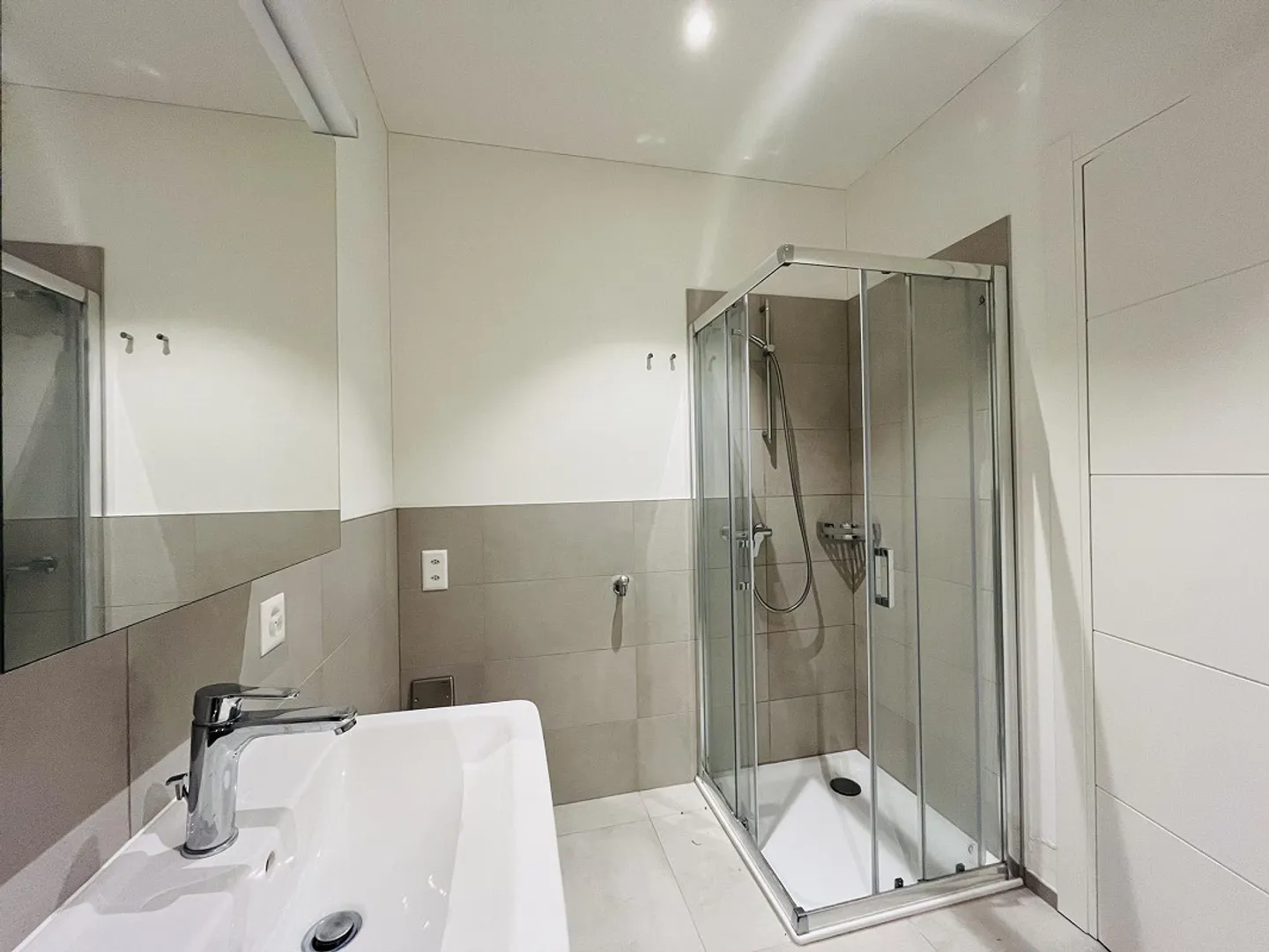 3.5-ROOM APARTMENT - Photo 5 of 8