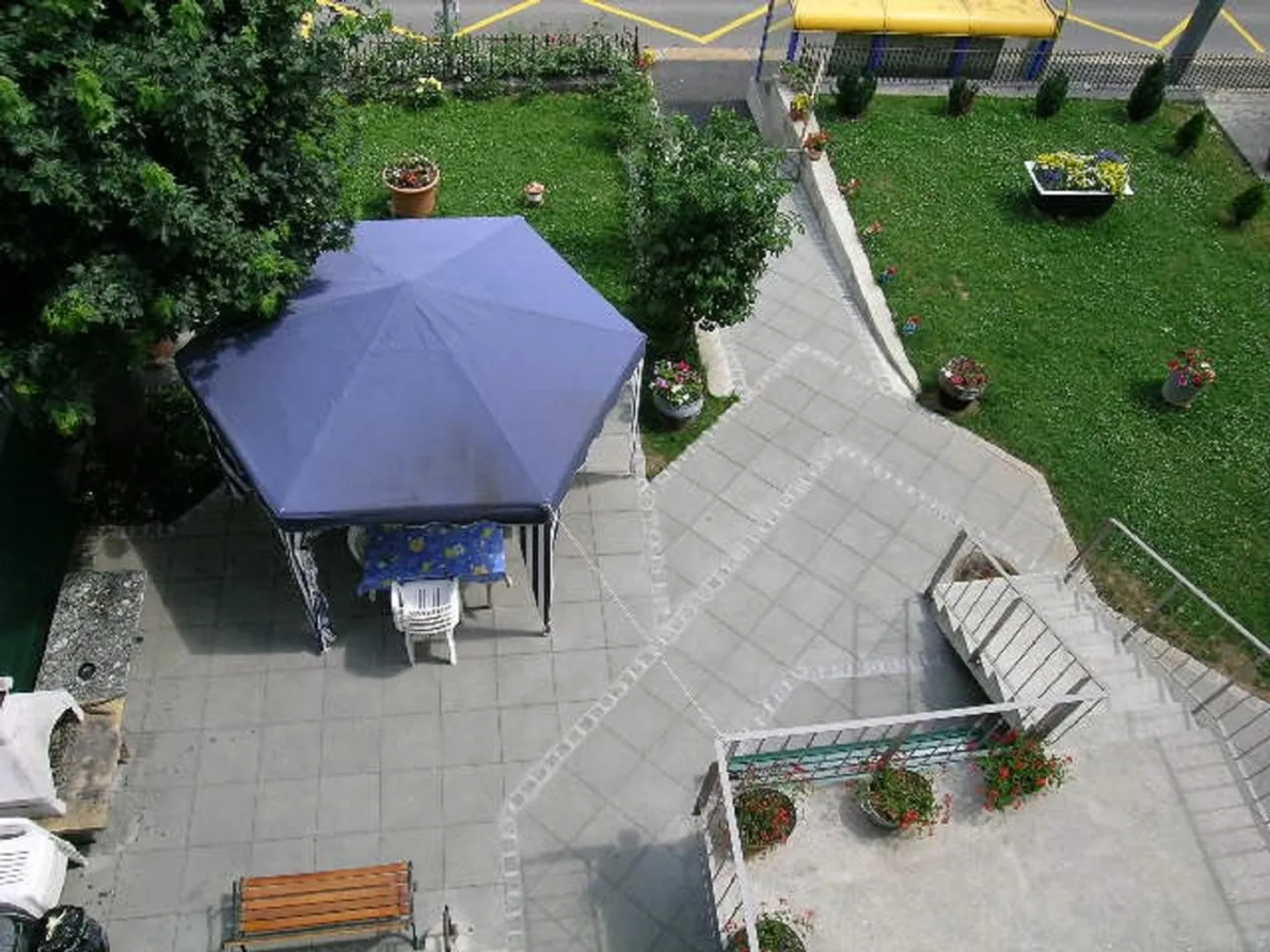 NICE, REFRESHED AND BRIGHT ACCOMMODATION - Photo 8 of 9