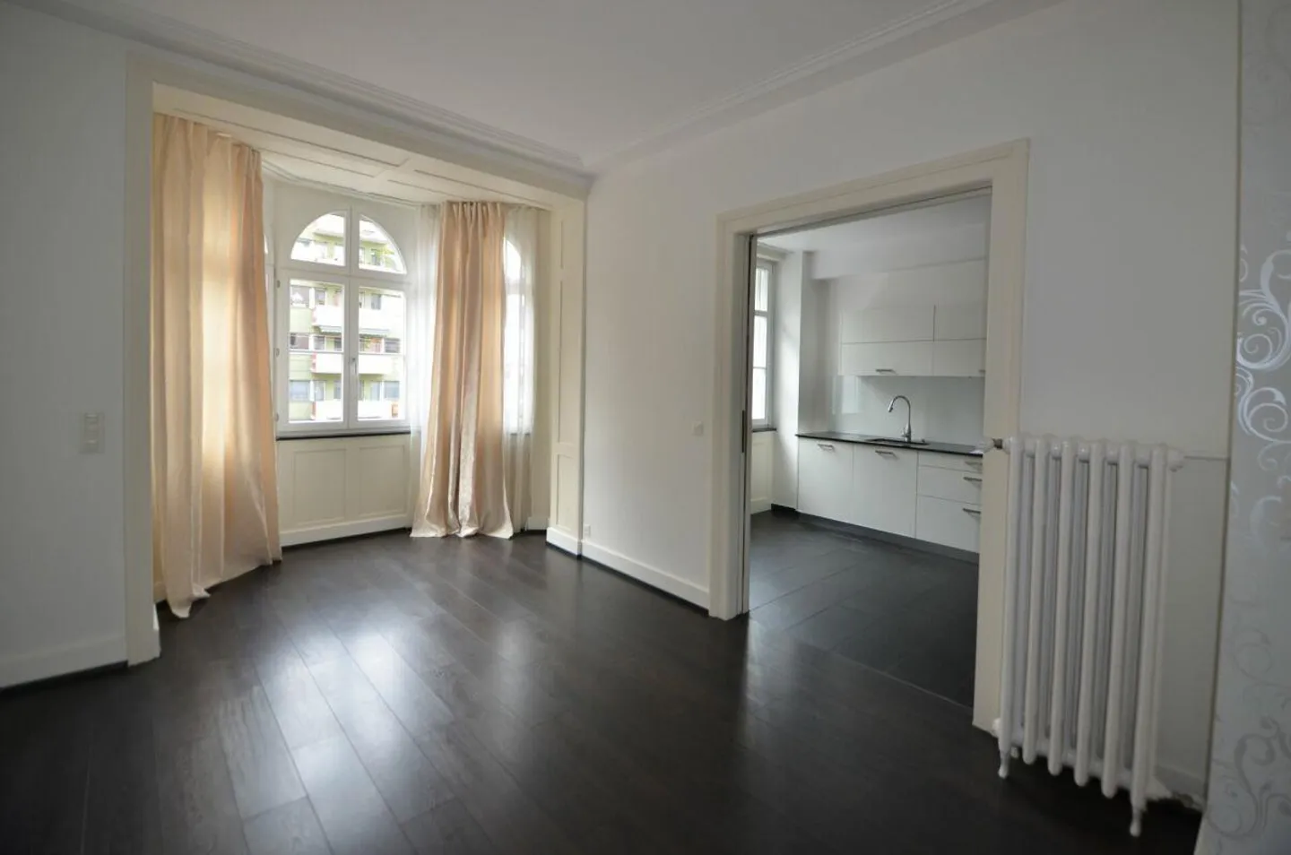 Vivere in città in un bel edificio storico - Foto 3 di 14