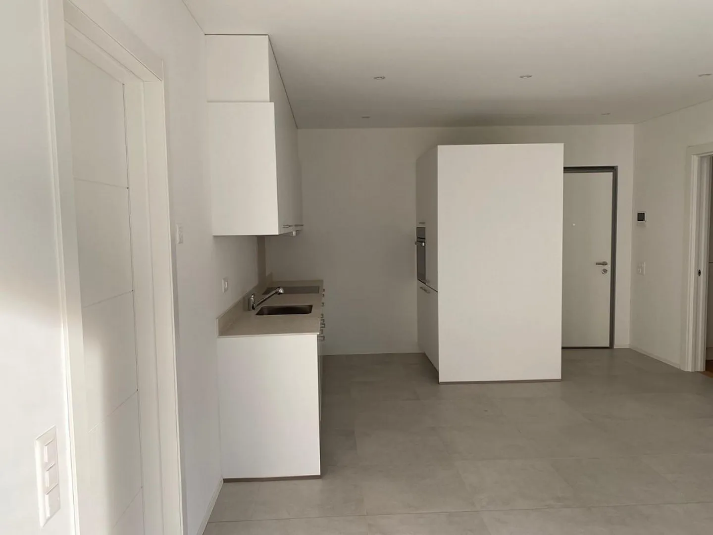 3.5-ROOM APARTMENT - Photo 8 of 8