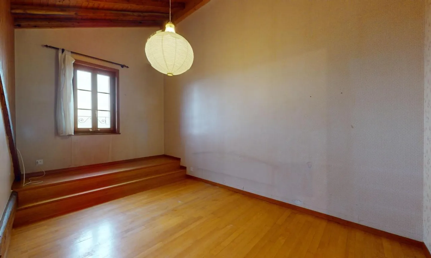 Rare Opportunity: 3.5 Room Apartment with View and Brightness - Photo 9 of 13