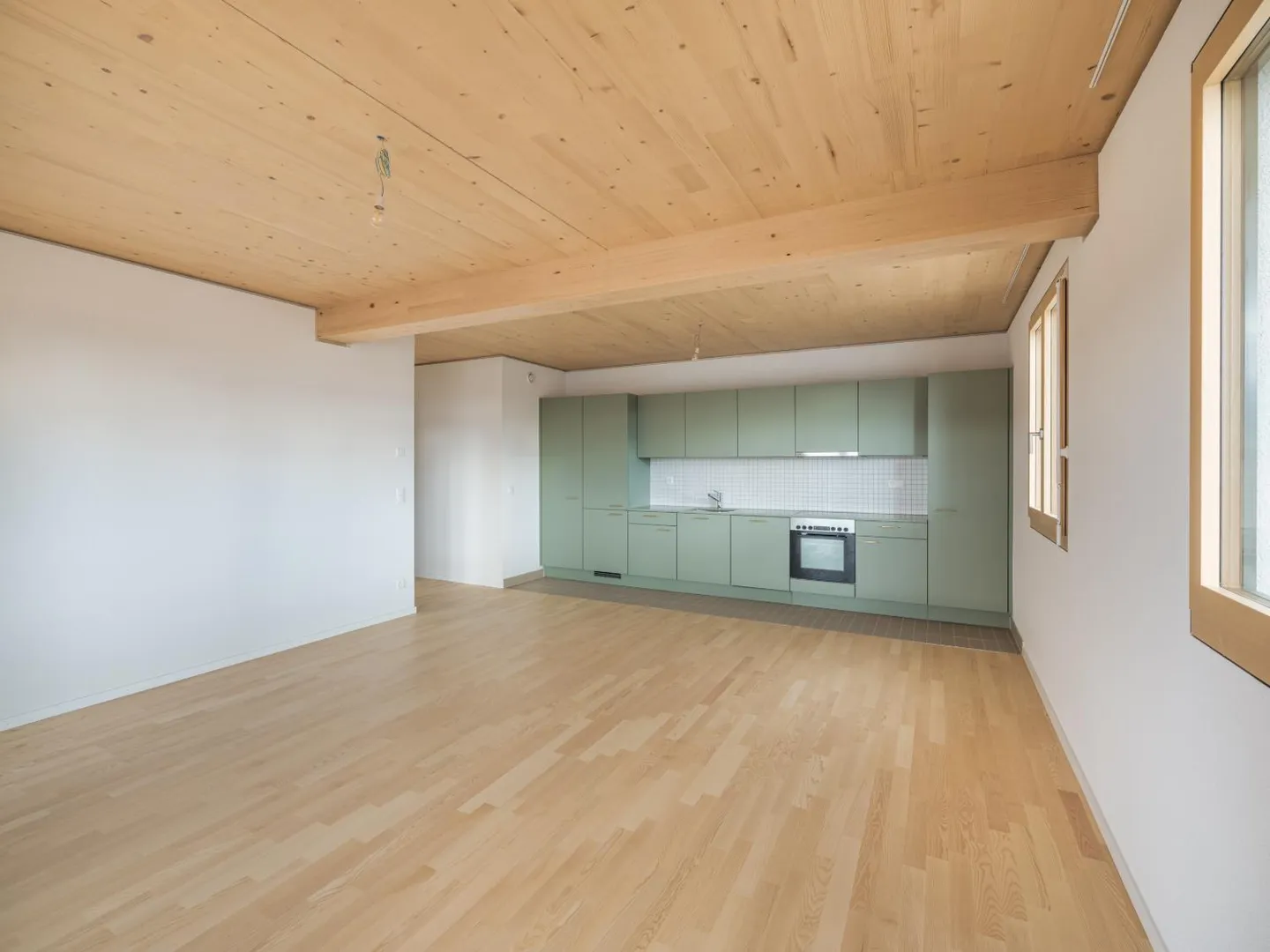 Dachgeschoss 3,5 Zimmer - Foto 2 von 6