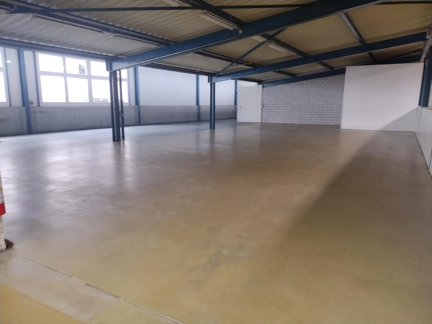 Officina versatile a Wetzikon - Foto 6 di 12