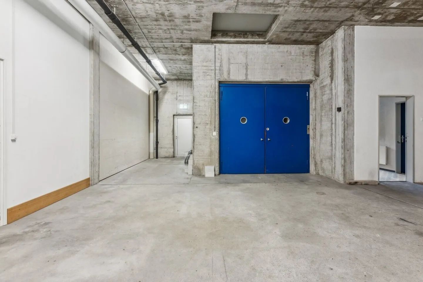 Grosszügige Lager- und Atelierfläche im Industriequartier Oberfeld - Foto 8 von 9