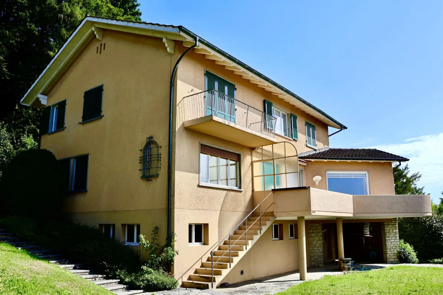 Vivere in una posizione privilegiata con vista panoramica! - Foto 2 di 7